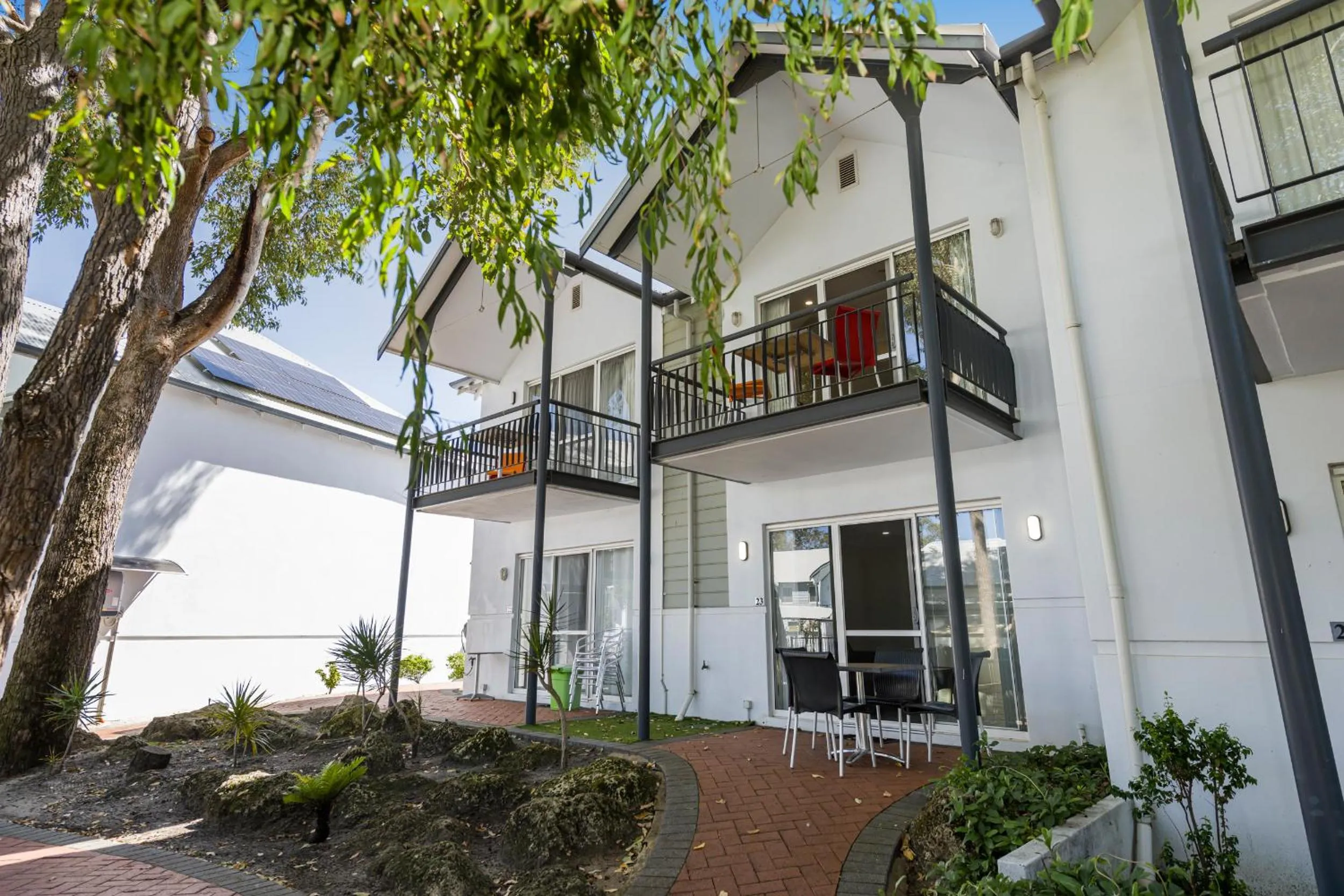 Property building in Mandurah Quay Resort