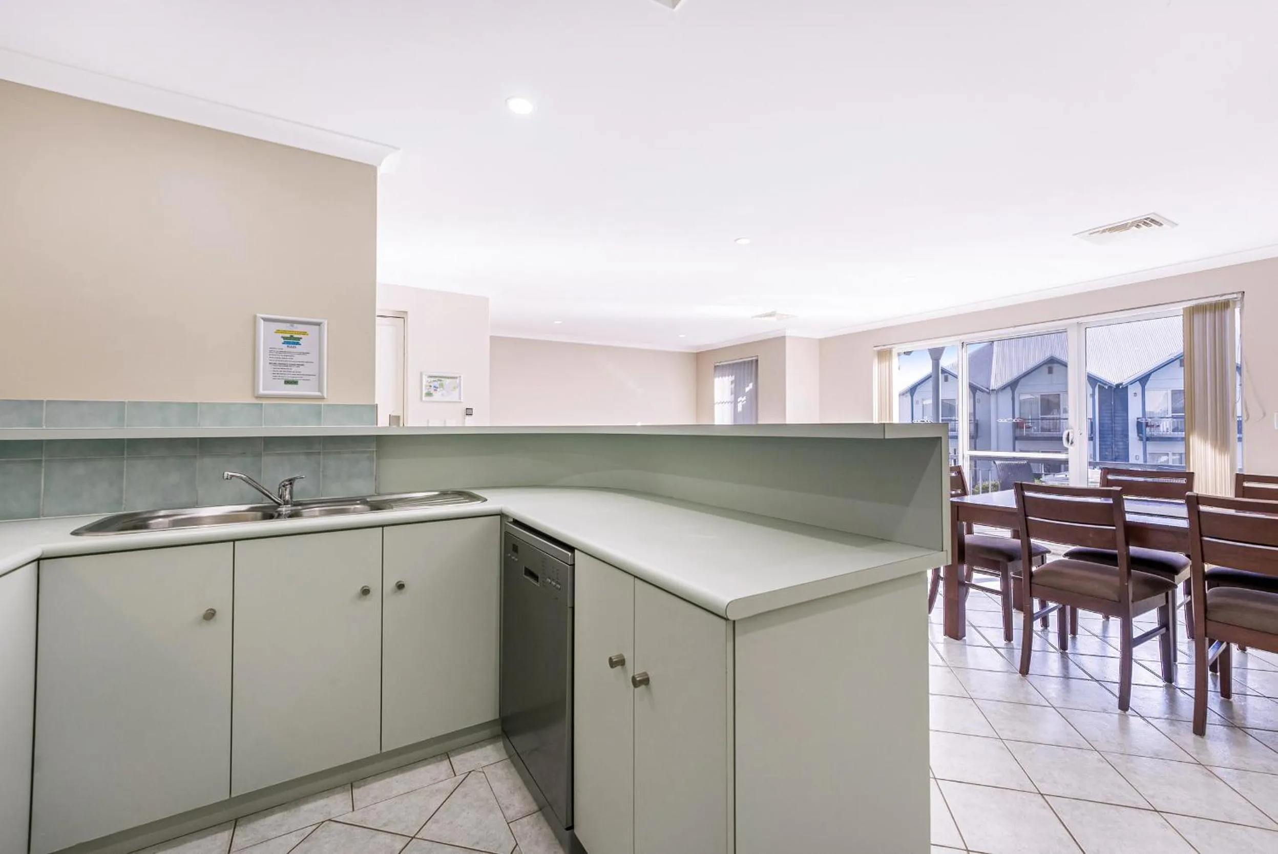 Dining area in Mandurah Quay Resort