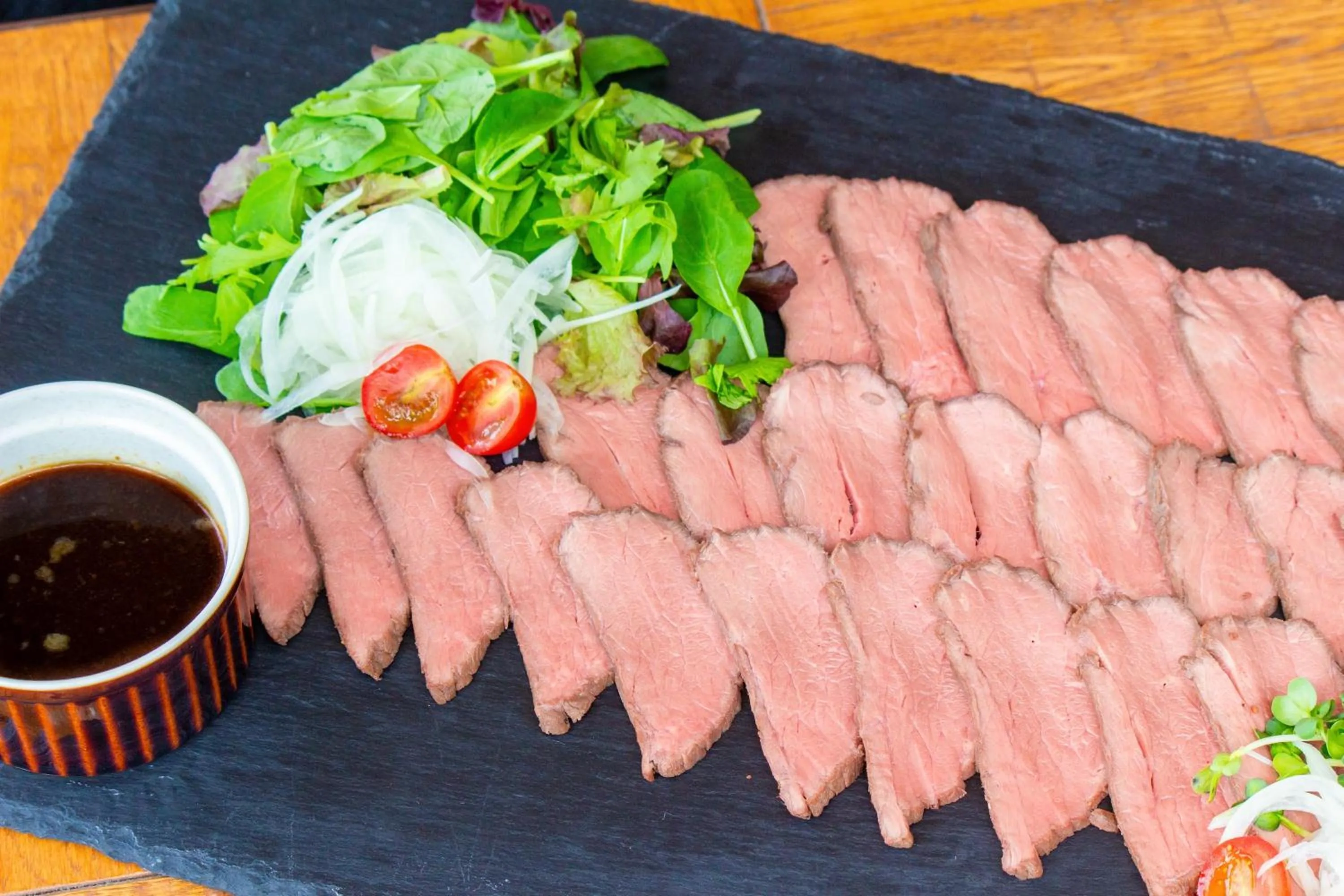 Restaurant/places to eat in HOTEL HILLARYS Akasaka