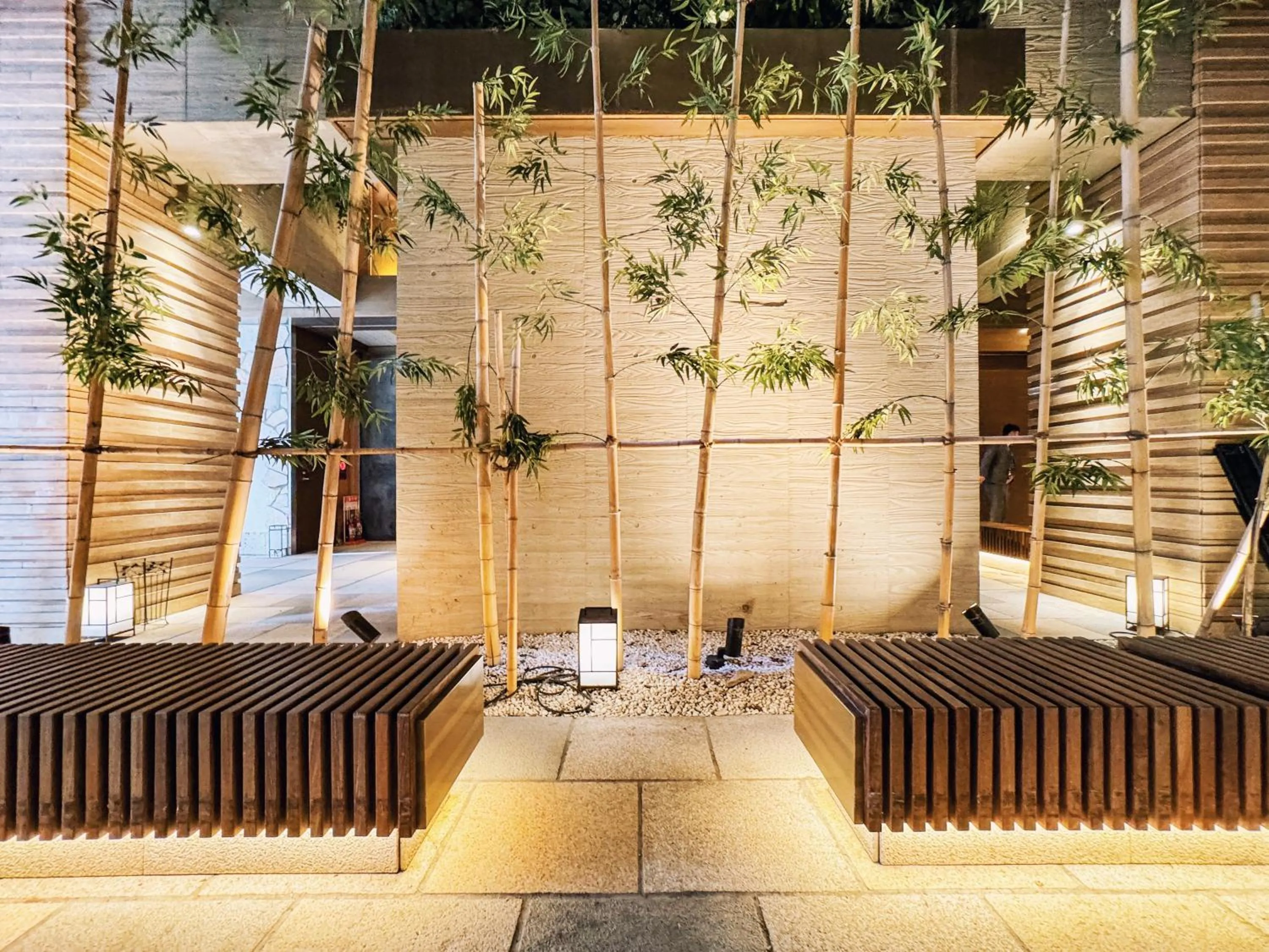 Property building in HOTEL HILLARYS Akasaka