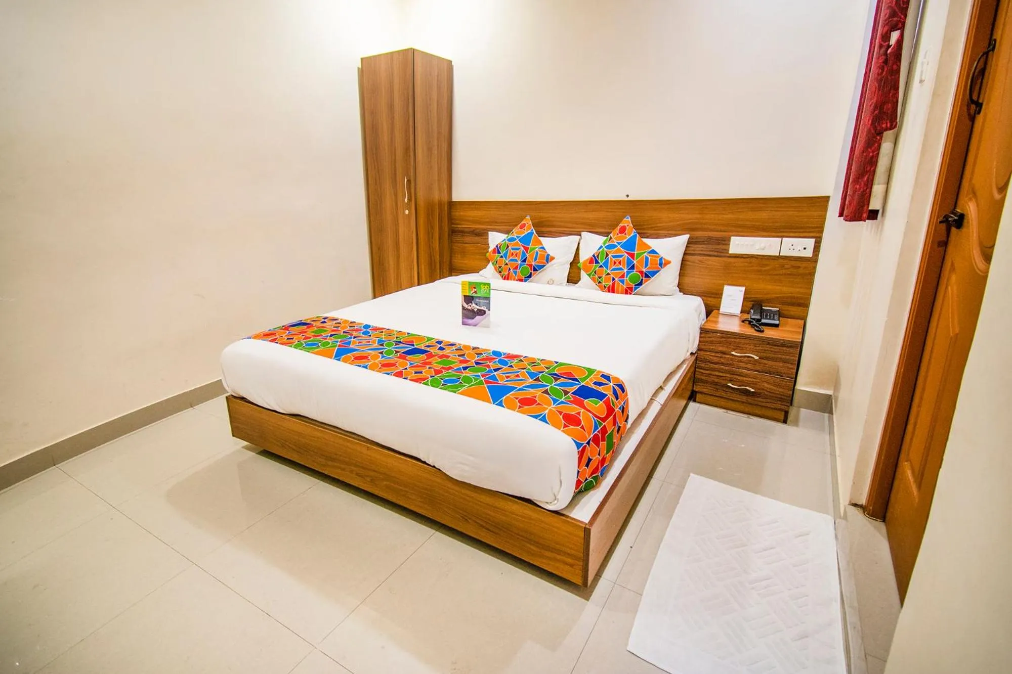 Bed in FabHotel Thejas Paaradise - Nr Coimbatore Institute of Technology