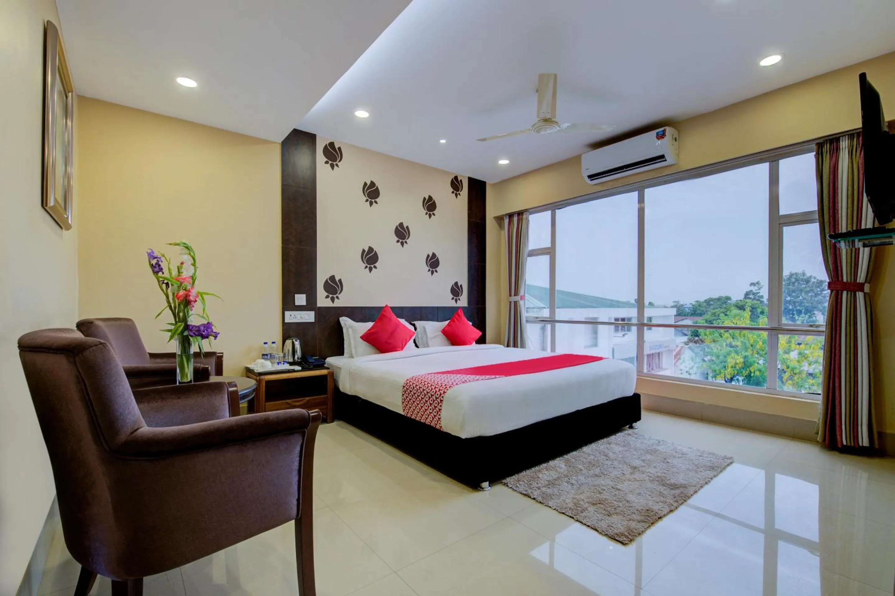 Bedroom, Bed in Central Courtyard Boutique Hotel