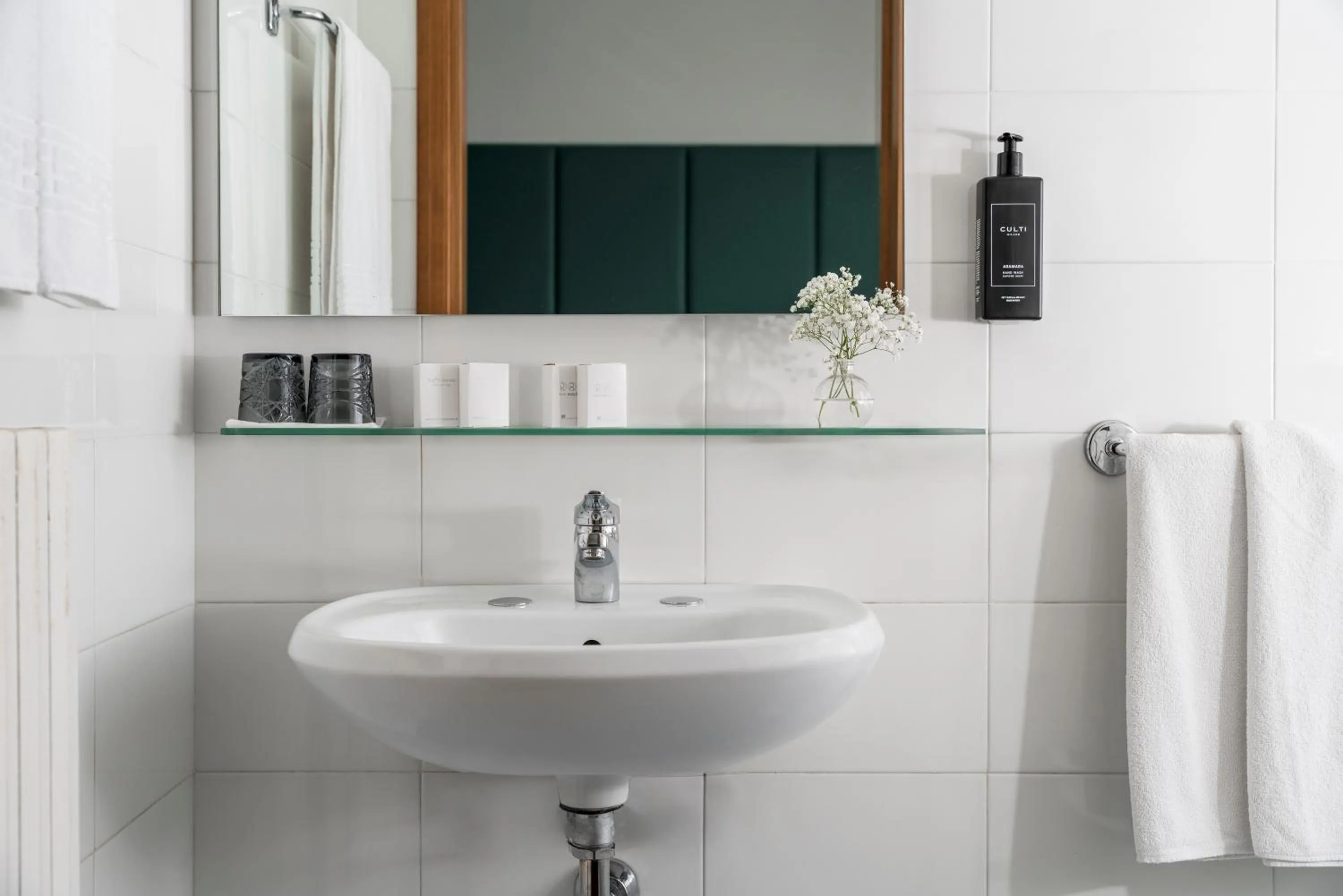 Bathroom in Hotel Mini Palace - Country House