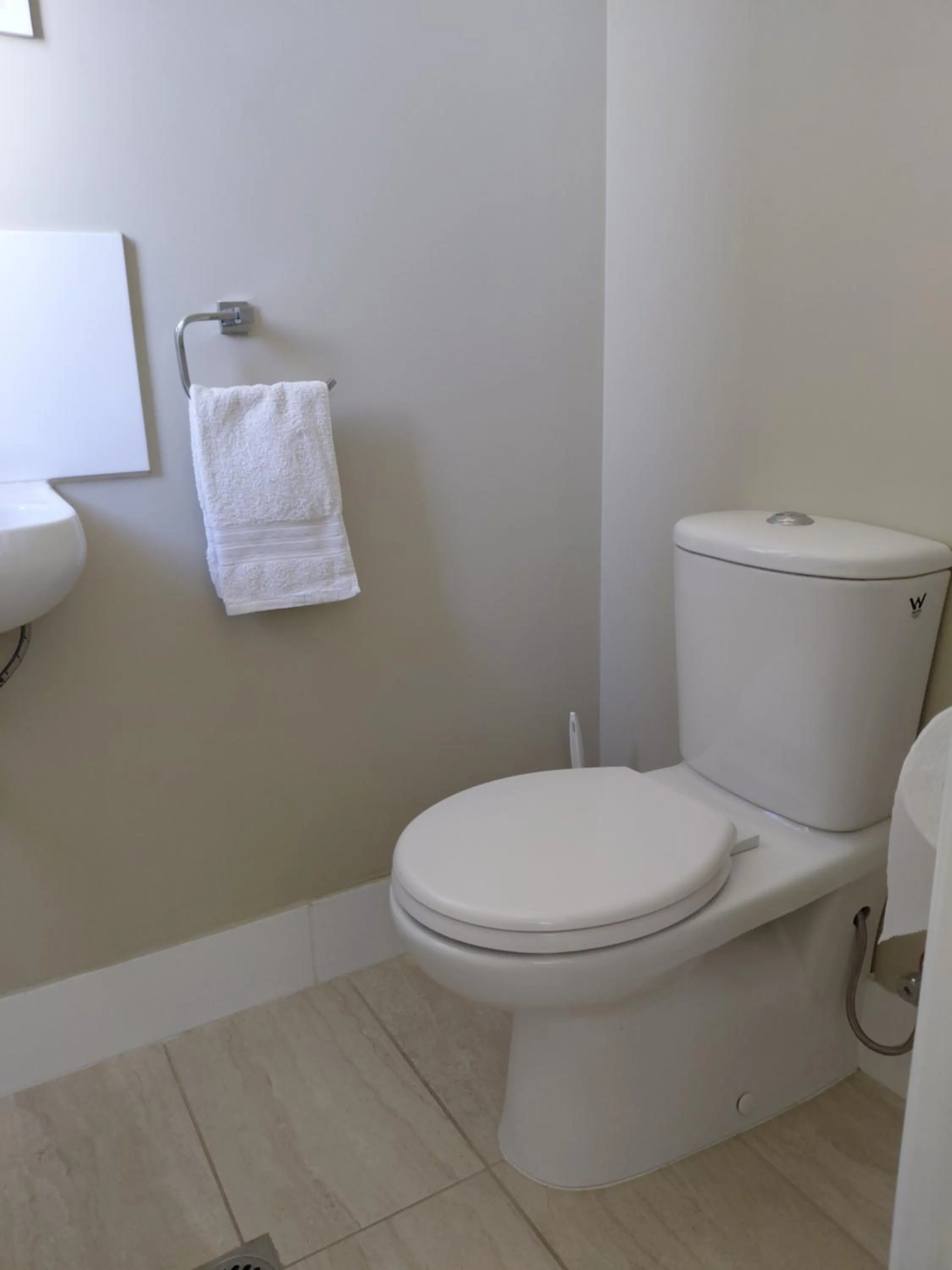 Toilet in Northwood Bed and Breakfast