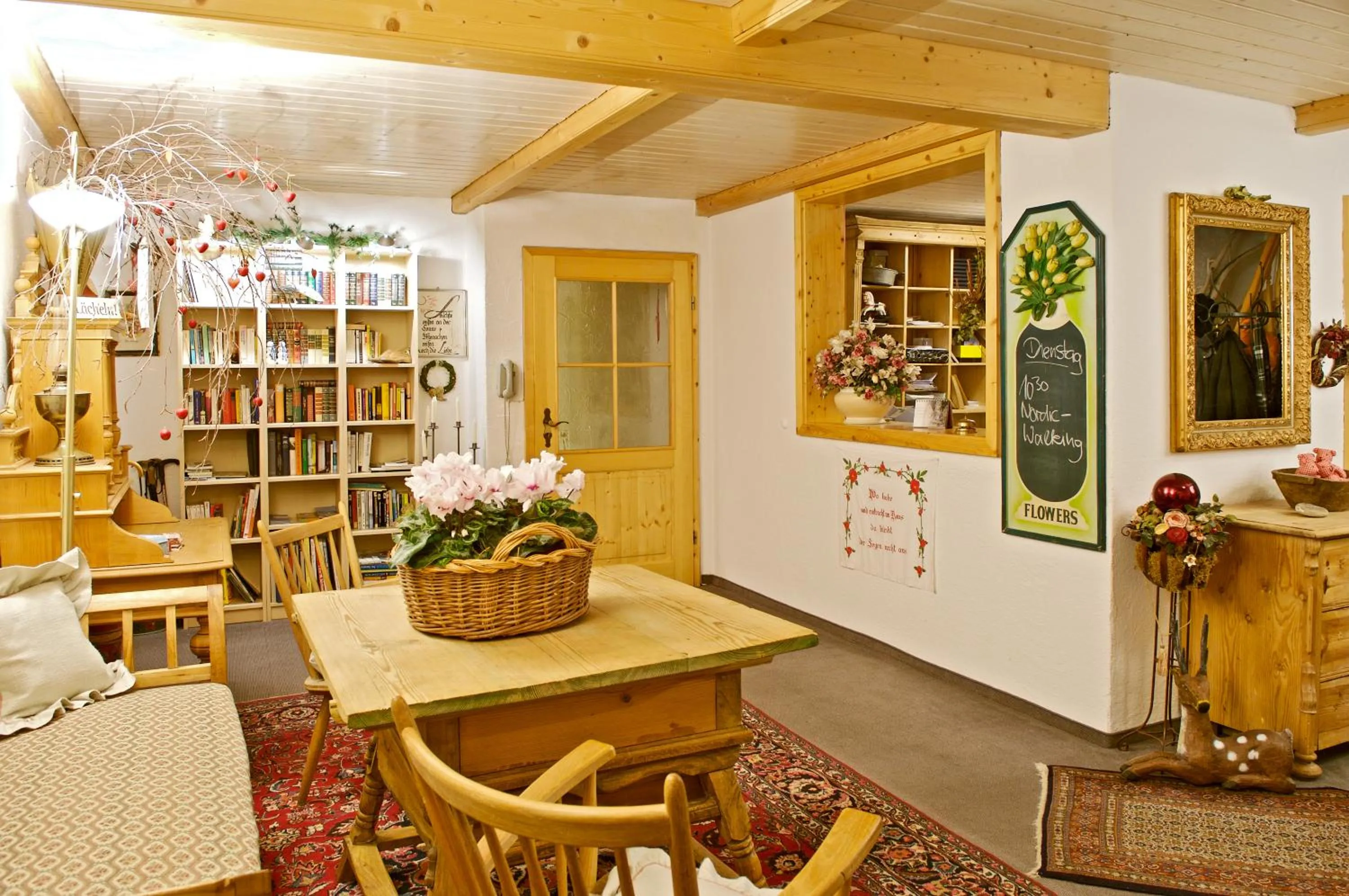 Living room in Landhotel Herzberger garni Zimmer & Ferienwohnungen