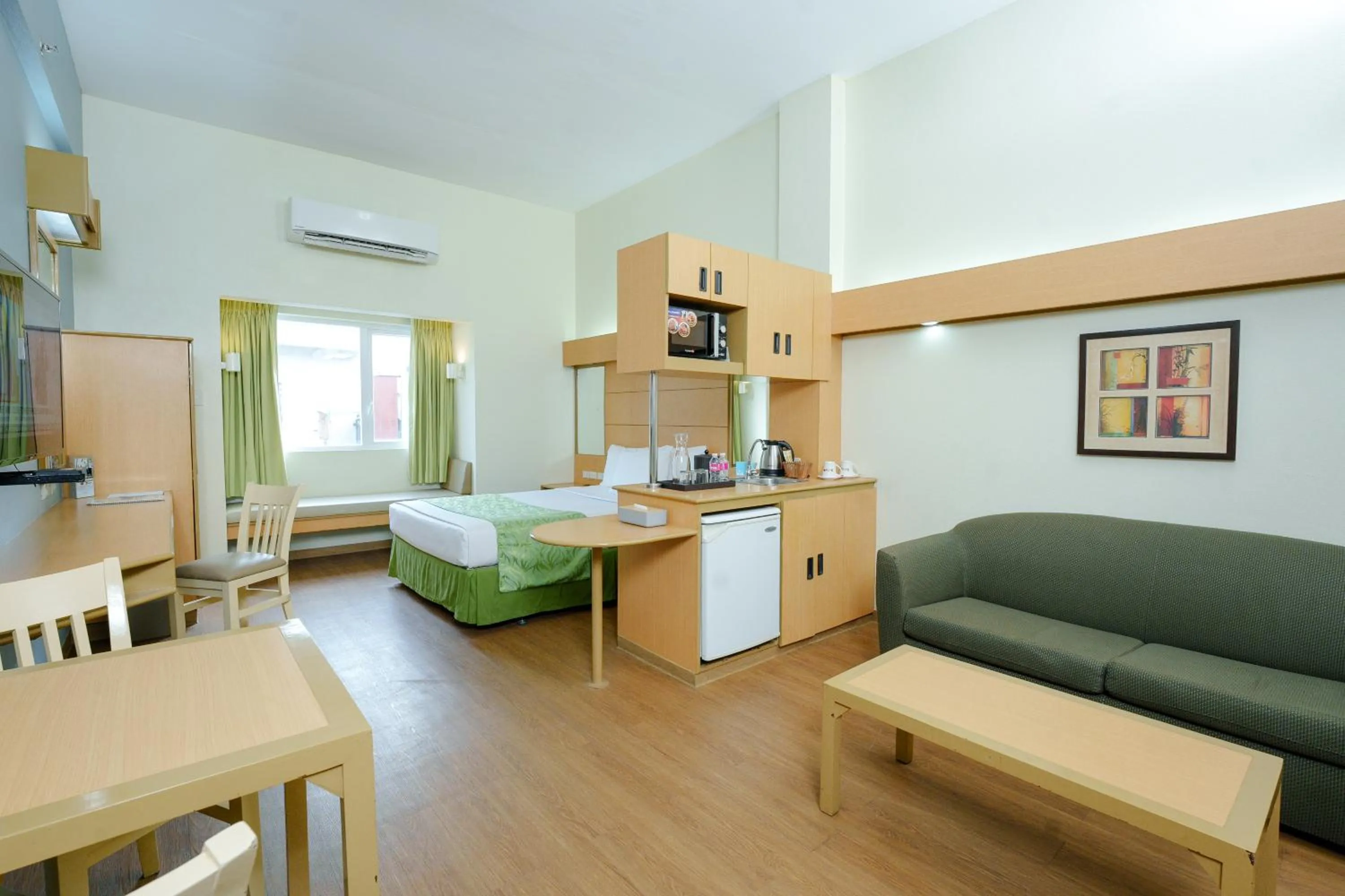 Microtel by Wyndham Davao