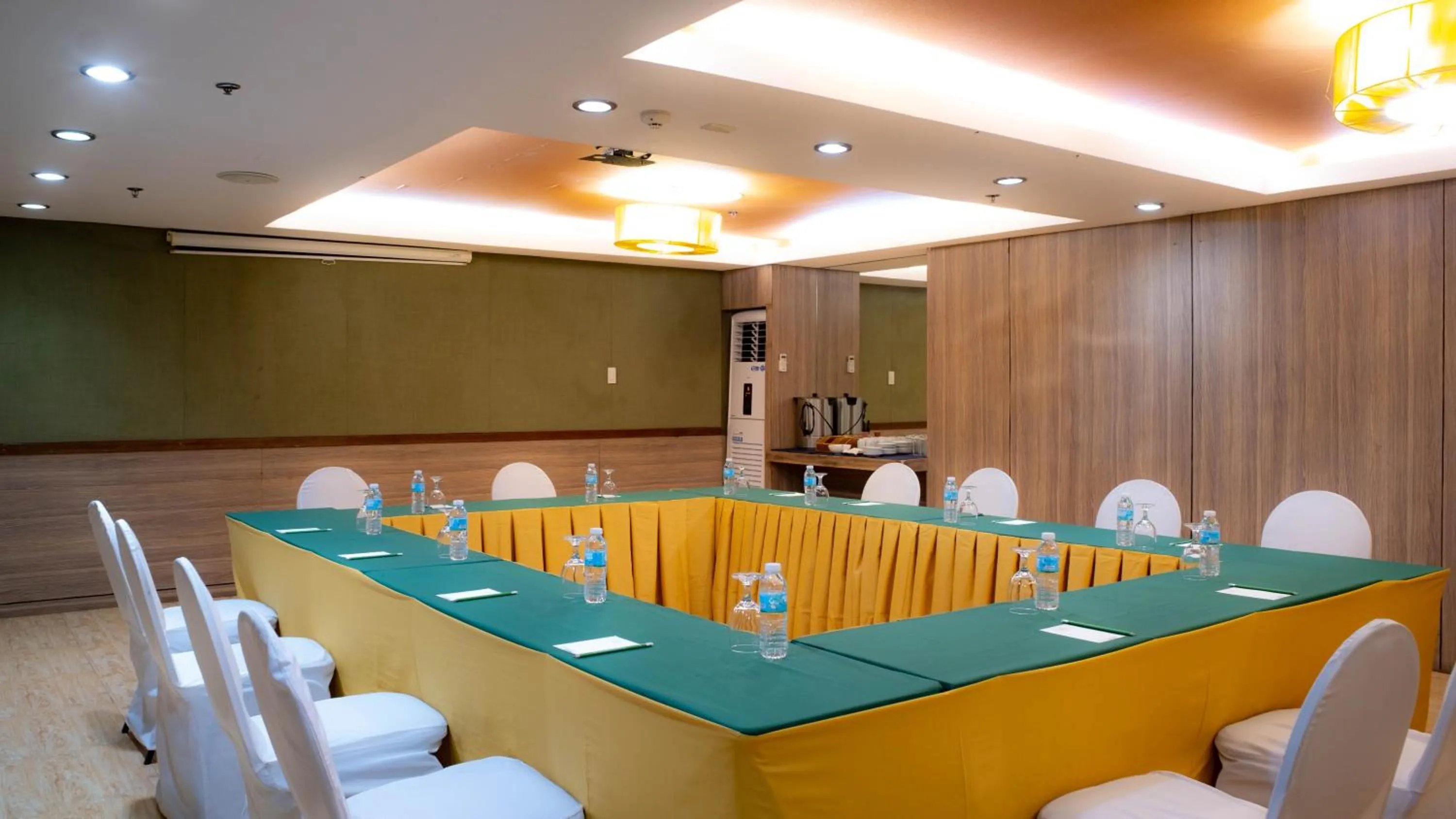 Banquet/Function facilities in One Tagaytay Place Hotel Suites OFFICIAL ACCOUNT