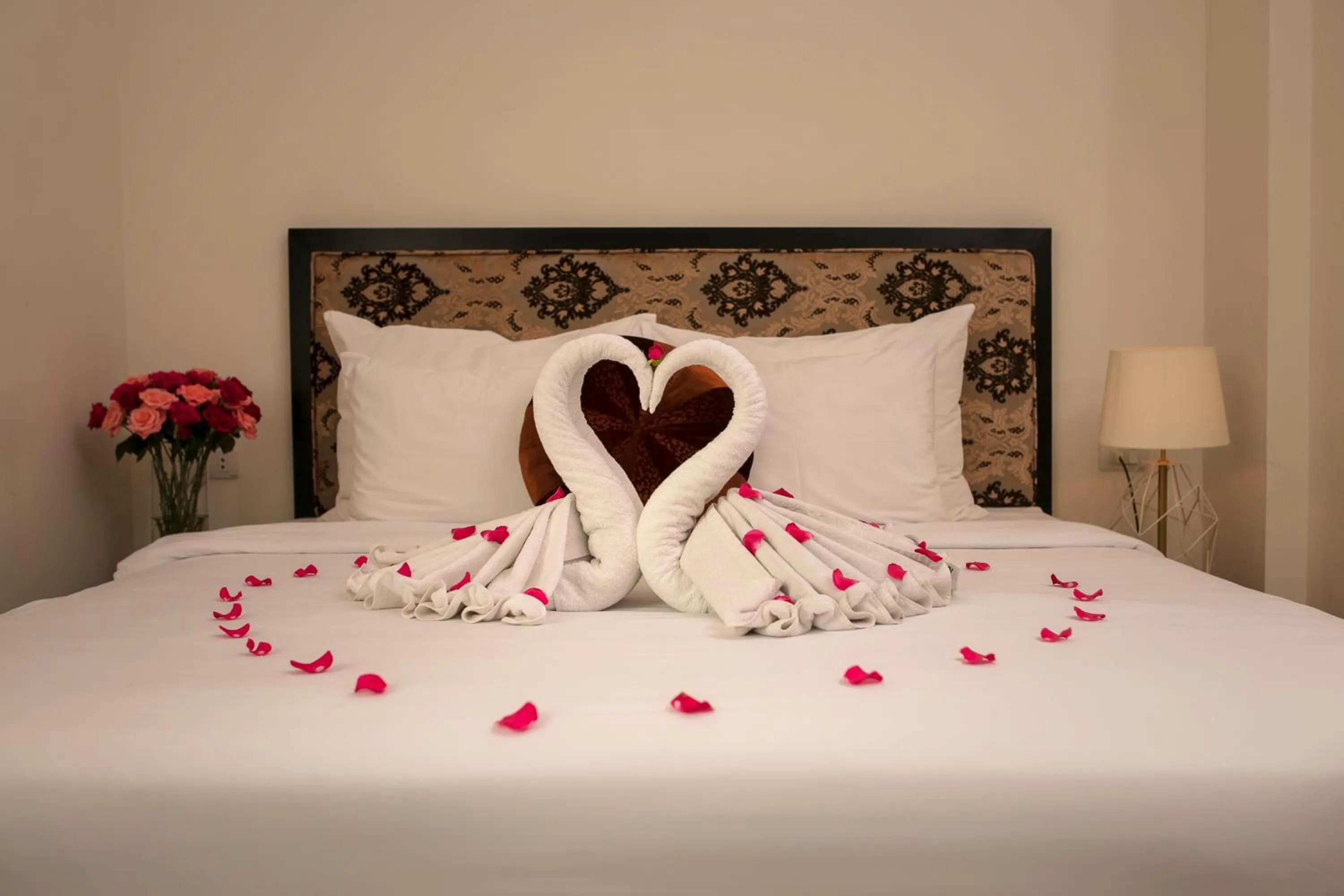 Bed in Serenity Diamond Hotel