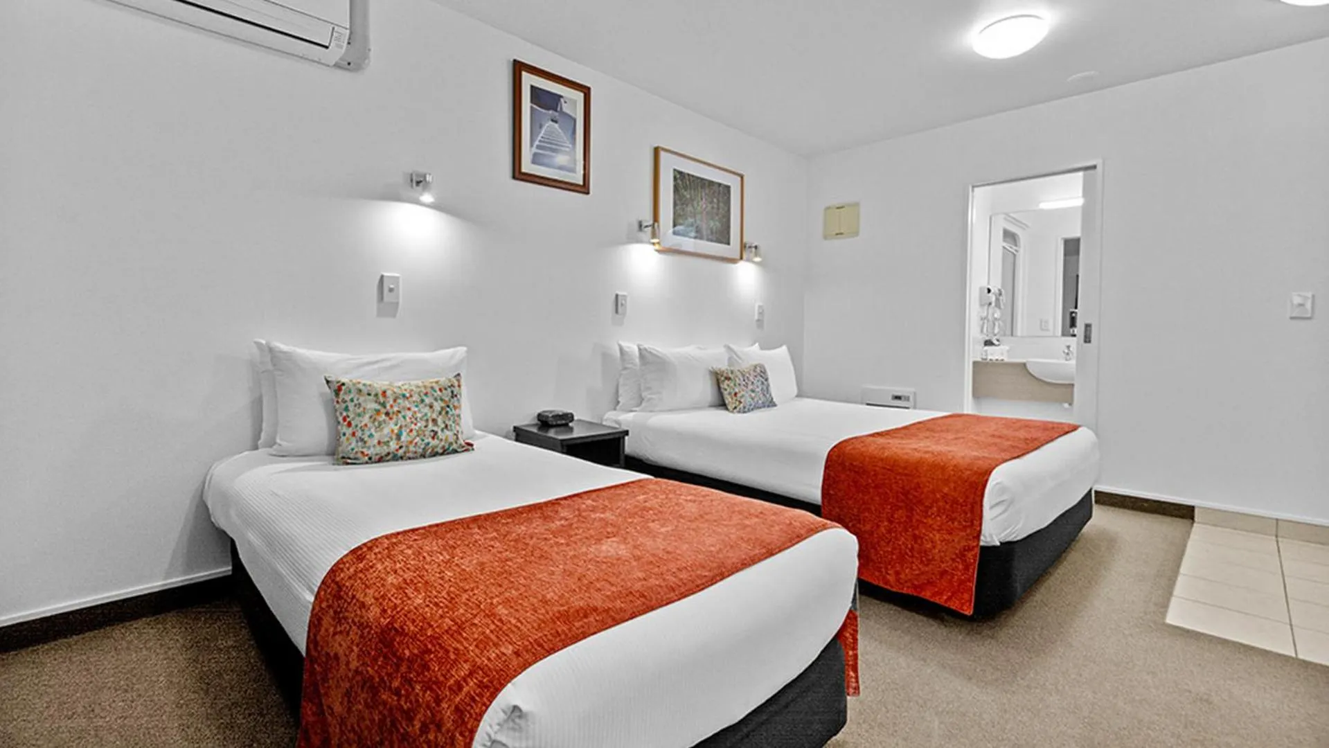 Bed in Bella Vista Motel Rotorua