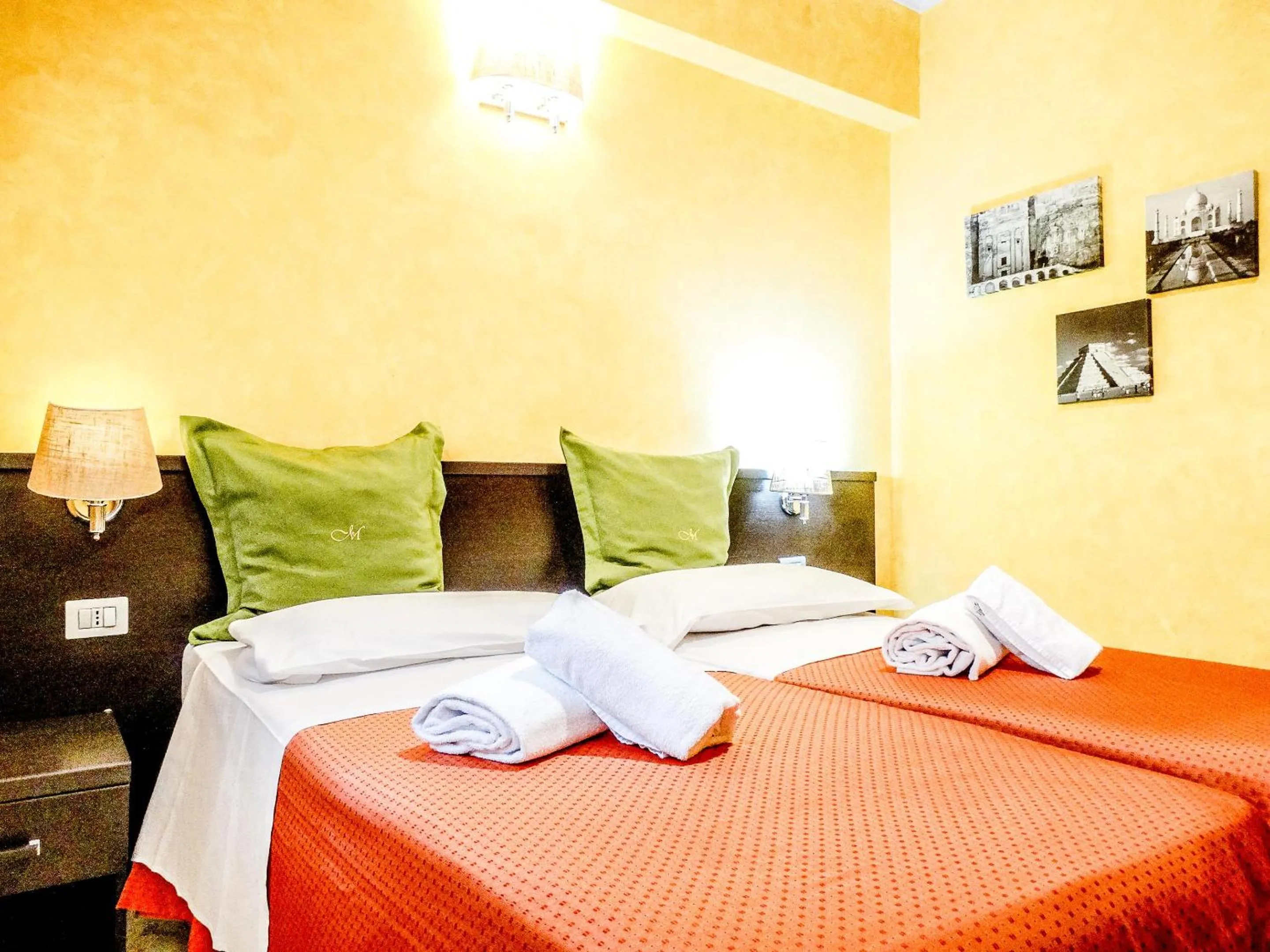 Photo of the whole room, Bed in B&B Morelli 1