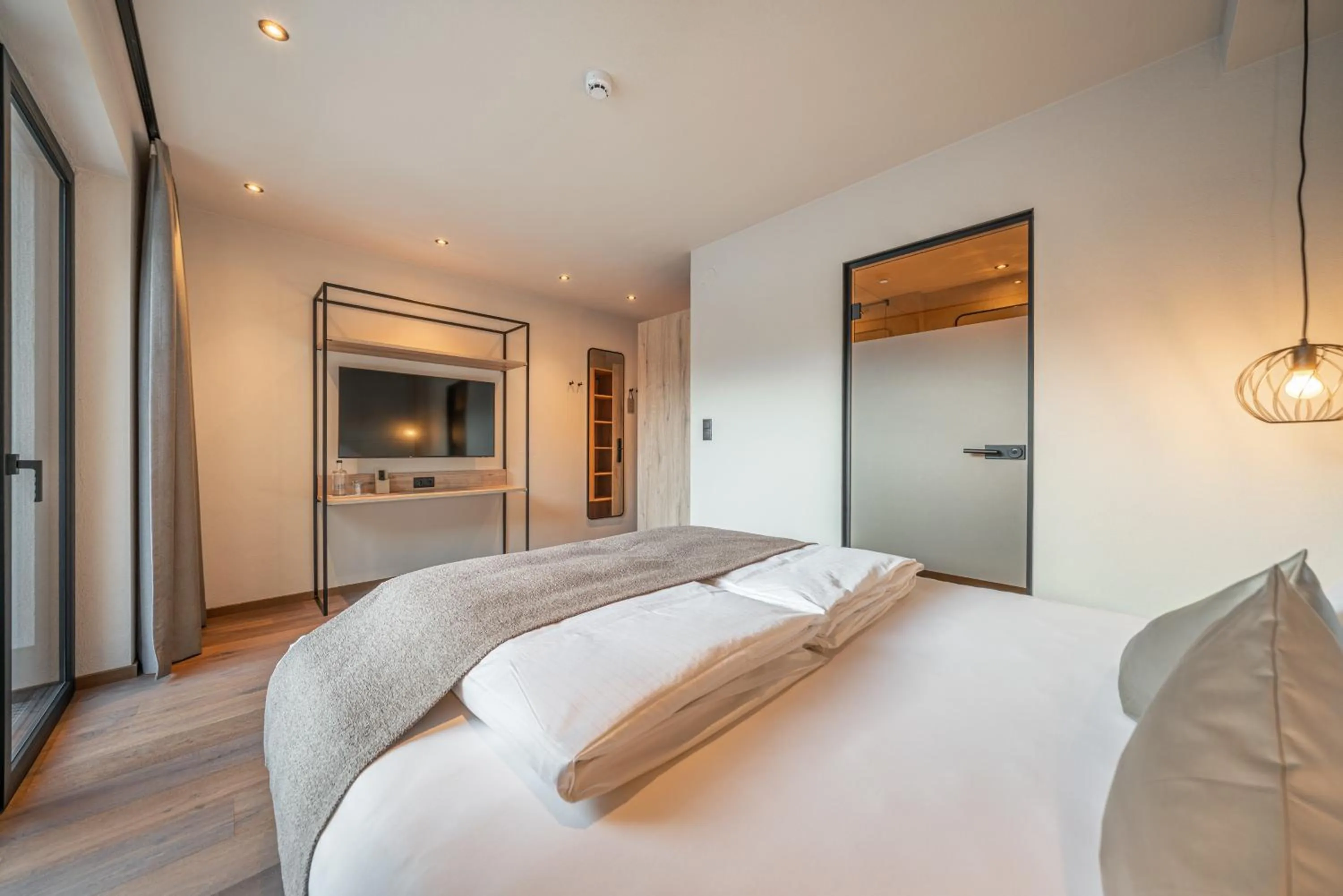 Photo of the whole room, Bed in Edelweiss echt-charmant