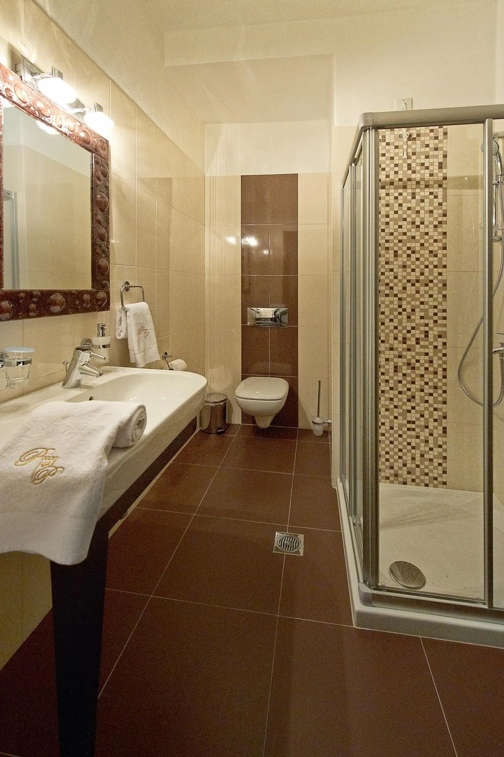 Shower in Hotel Parga Princess