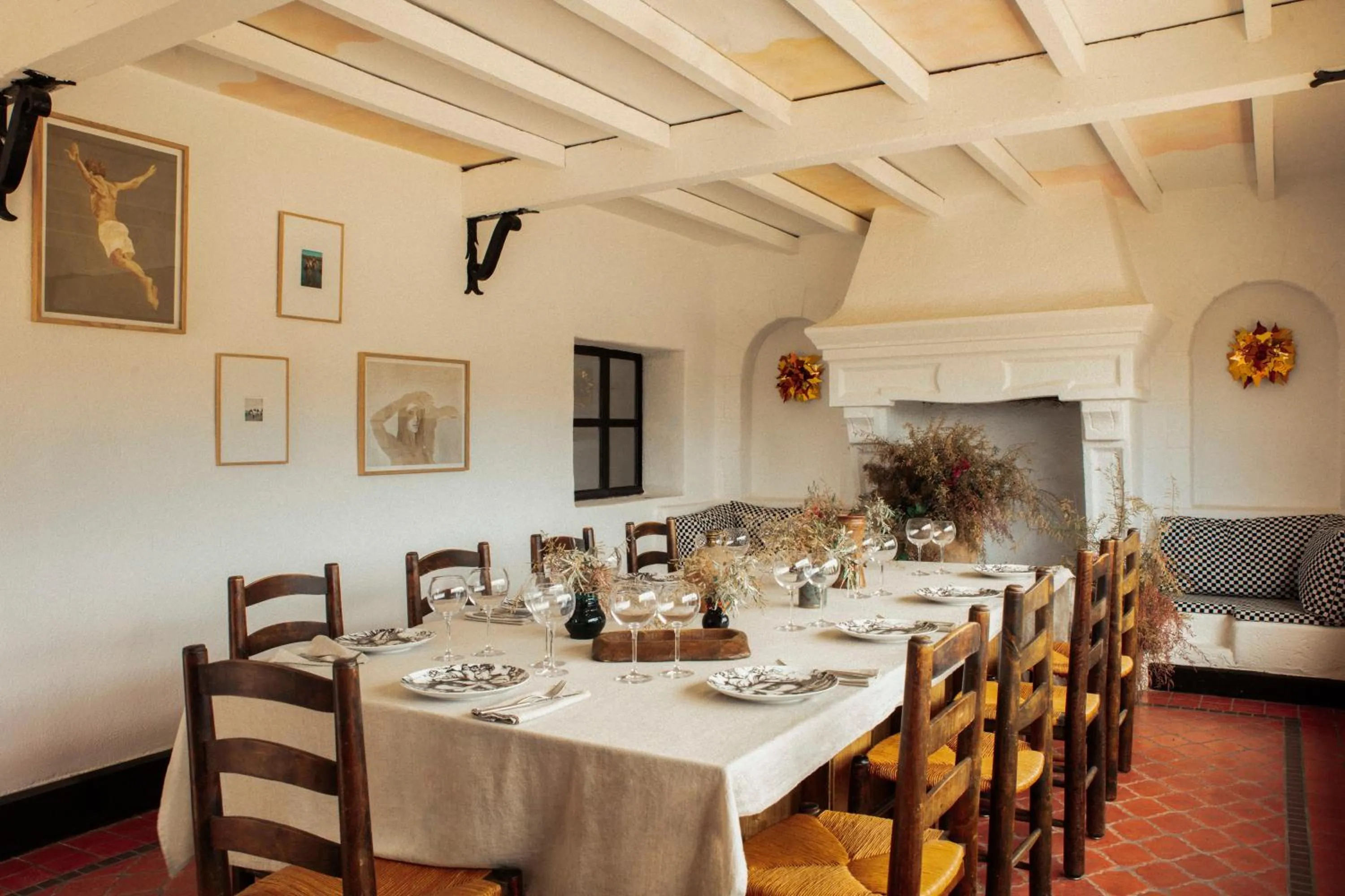 Restaurant/places to eat in Les Bains Gardians