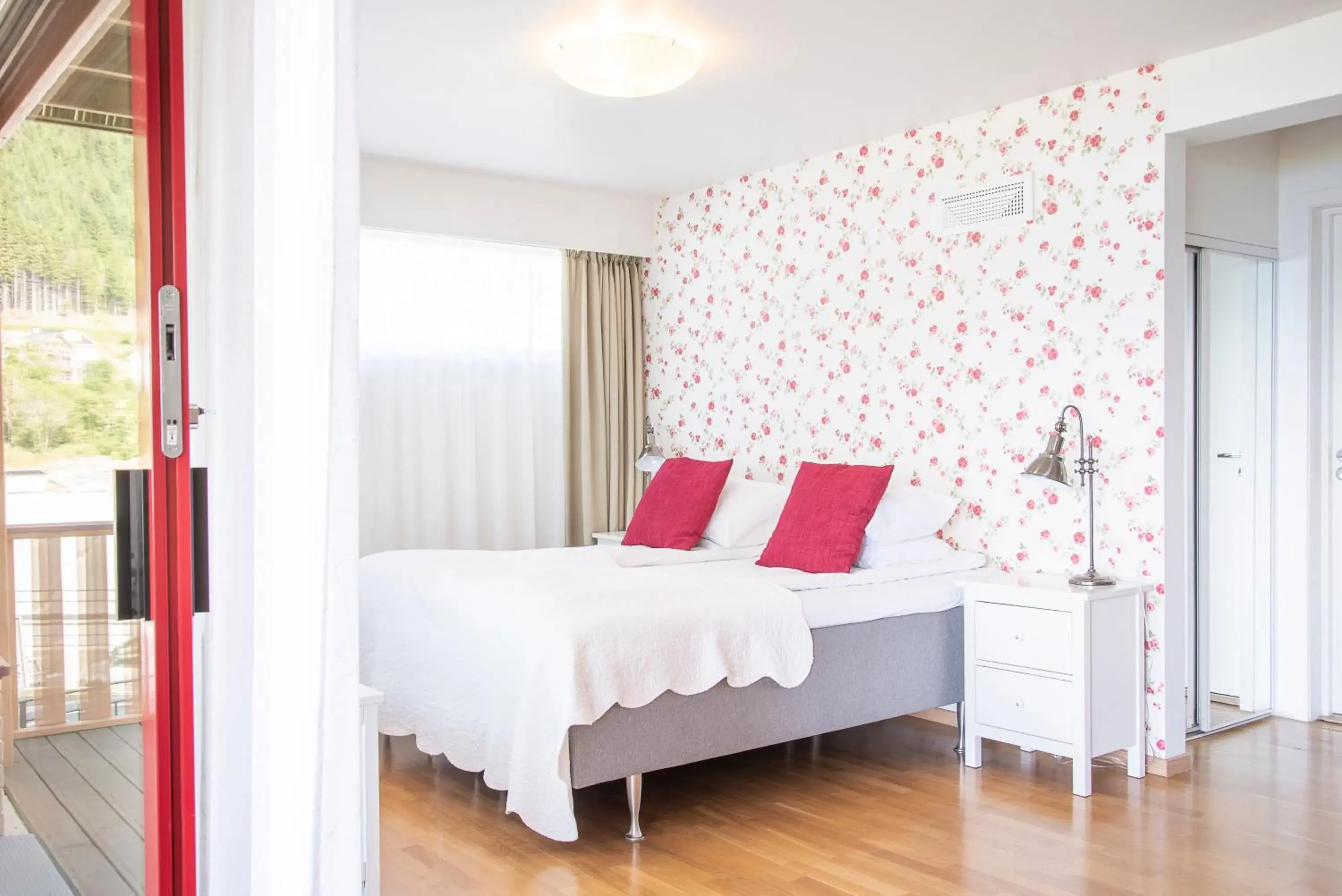 Suite in Lavik Fjord Hotel & Apartments Suite in Lavik Fjord Hotel & Apartments