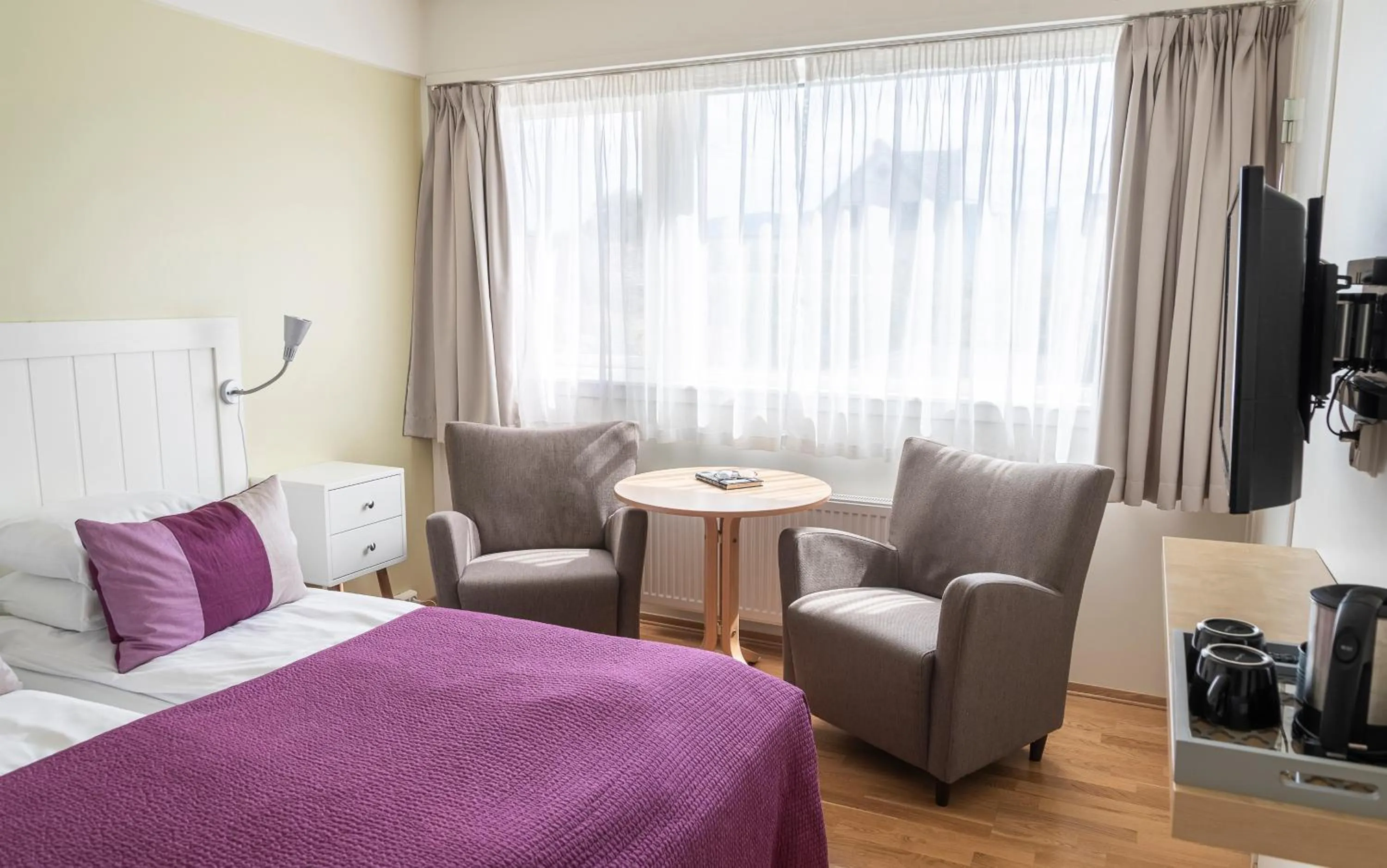 Bed in Lavik Fjord Hotel & Apartments