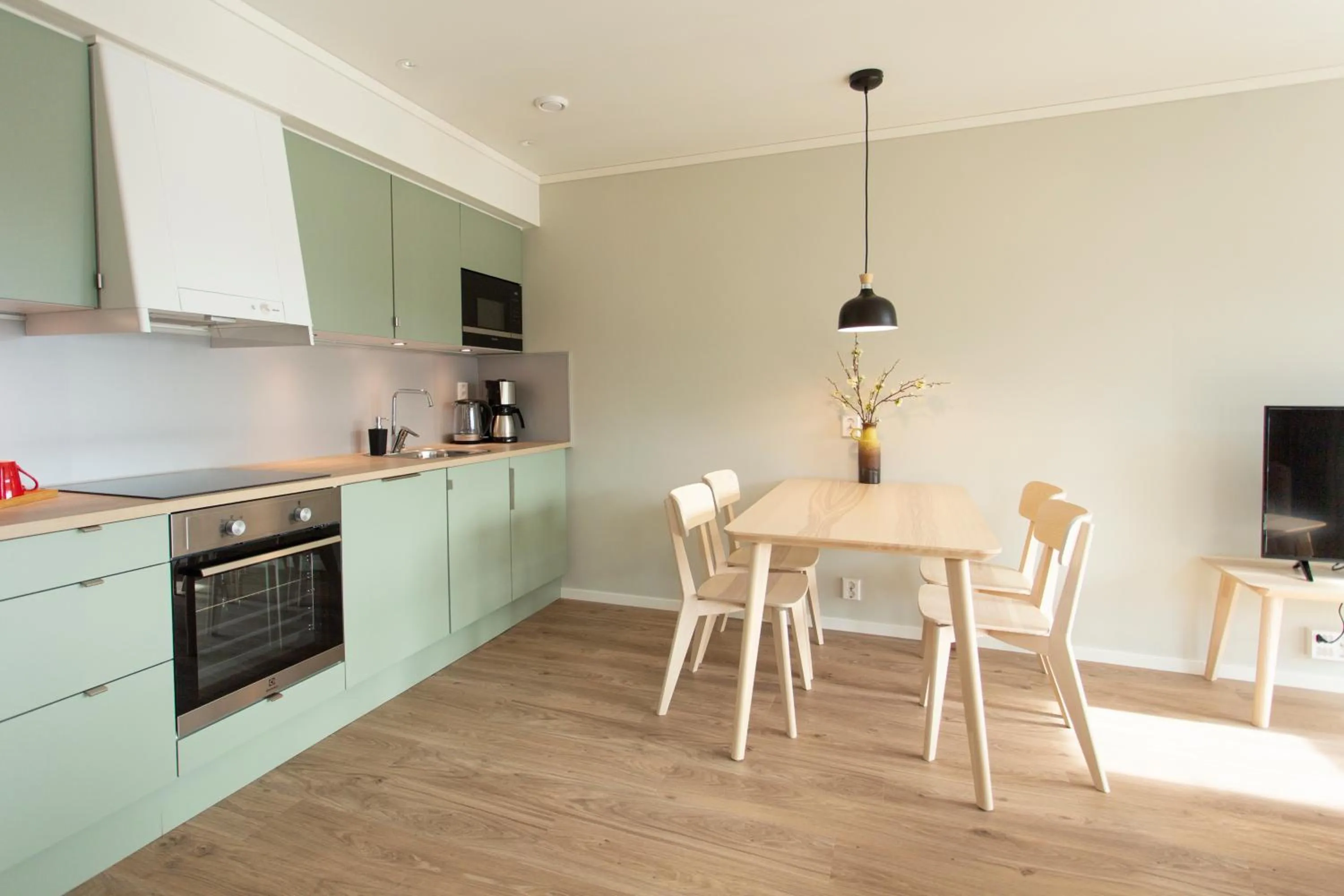 Lavik Fjord Hotel & Apartments