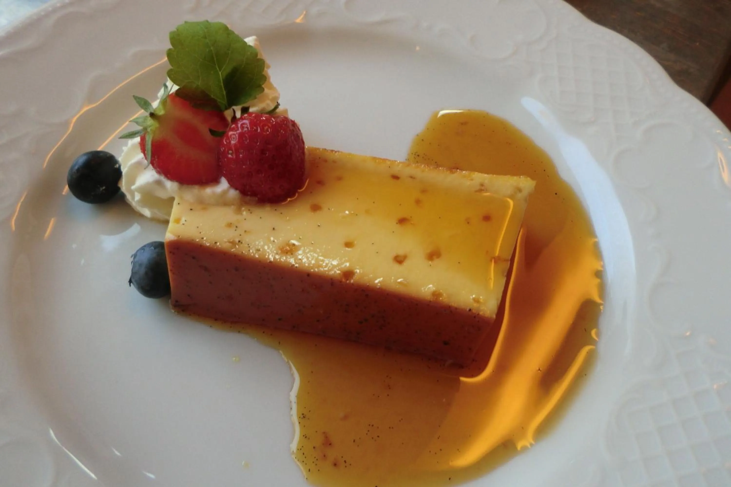 Restaurant/places to eat in Lavik Fjord Hotel & Apartments