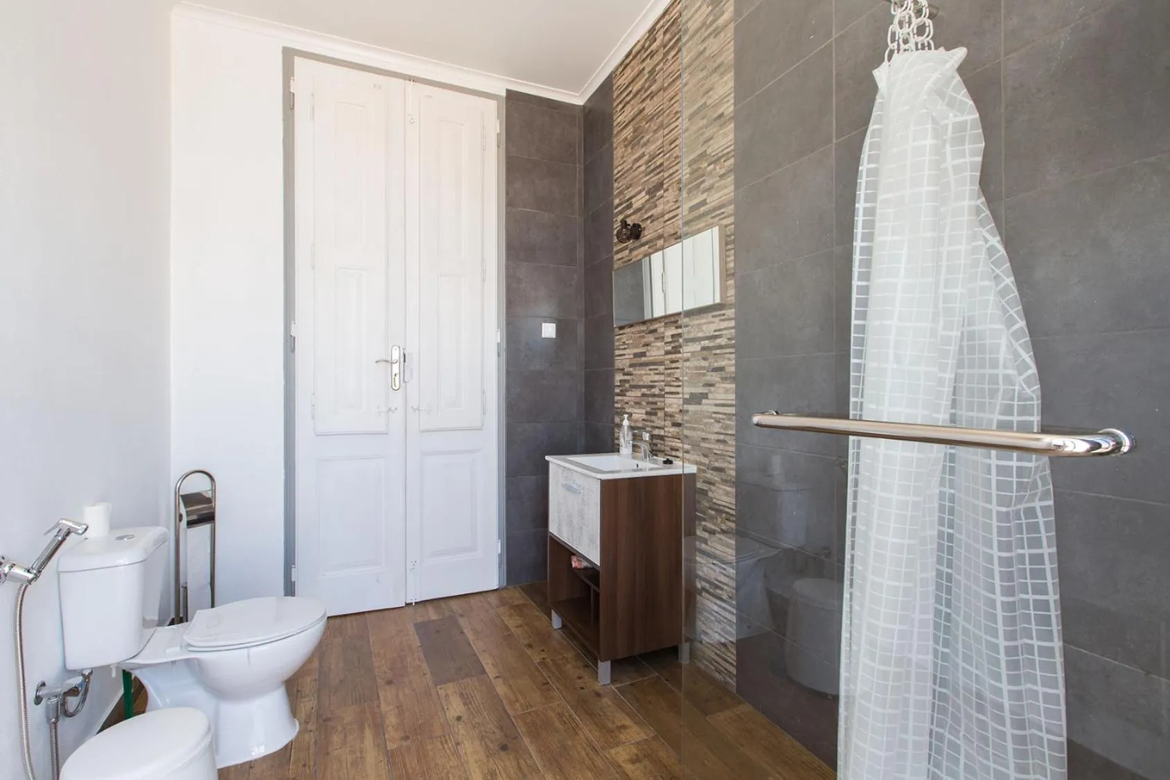 Bathroom in Faro Cosy Guesthouse