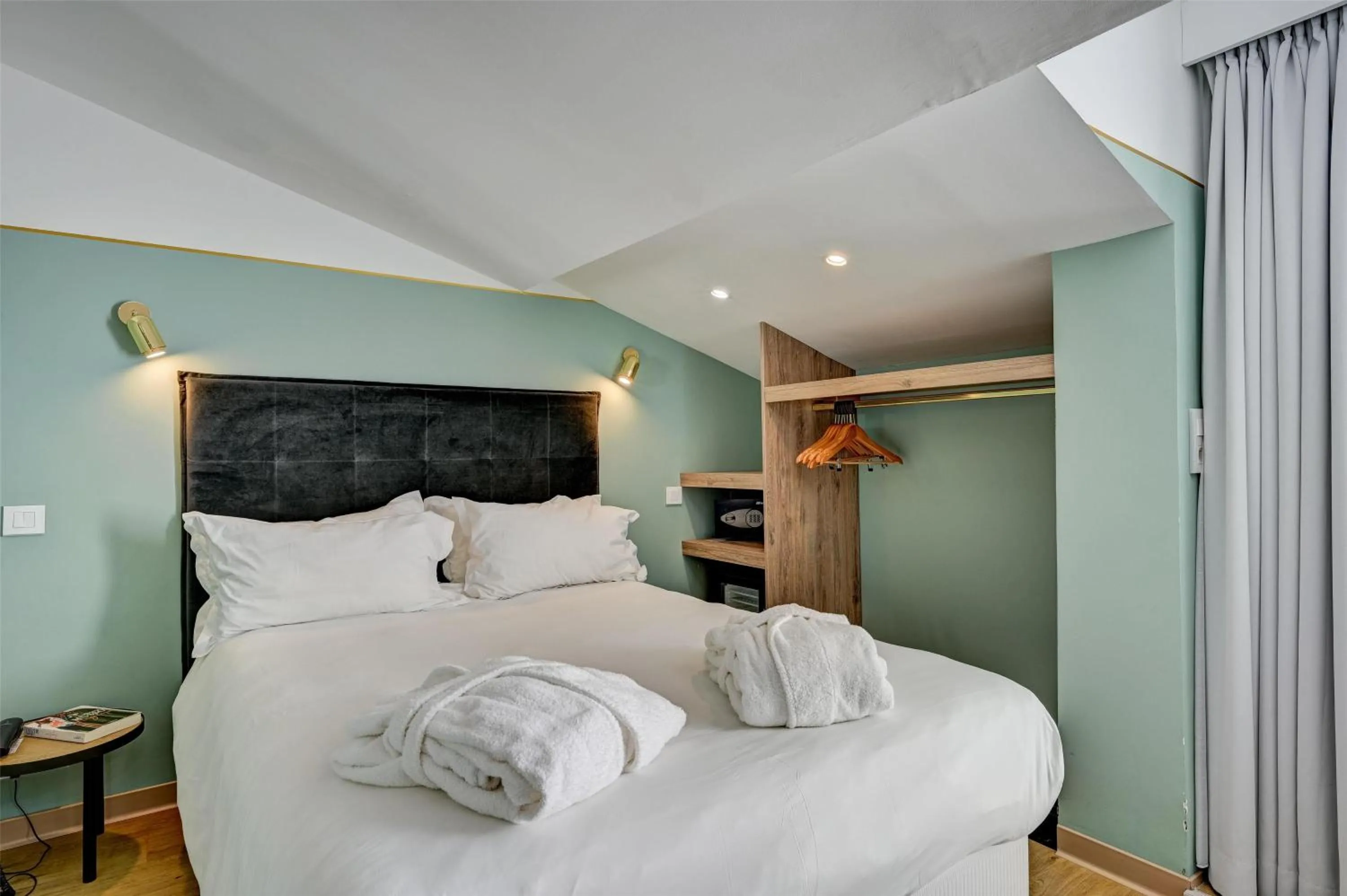 Bedroom, Bed in Best Western Sévan Parc Hôtel