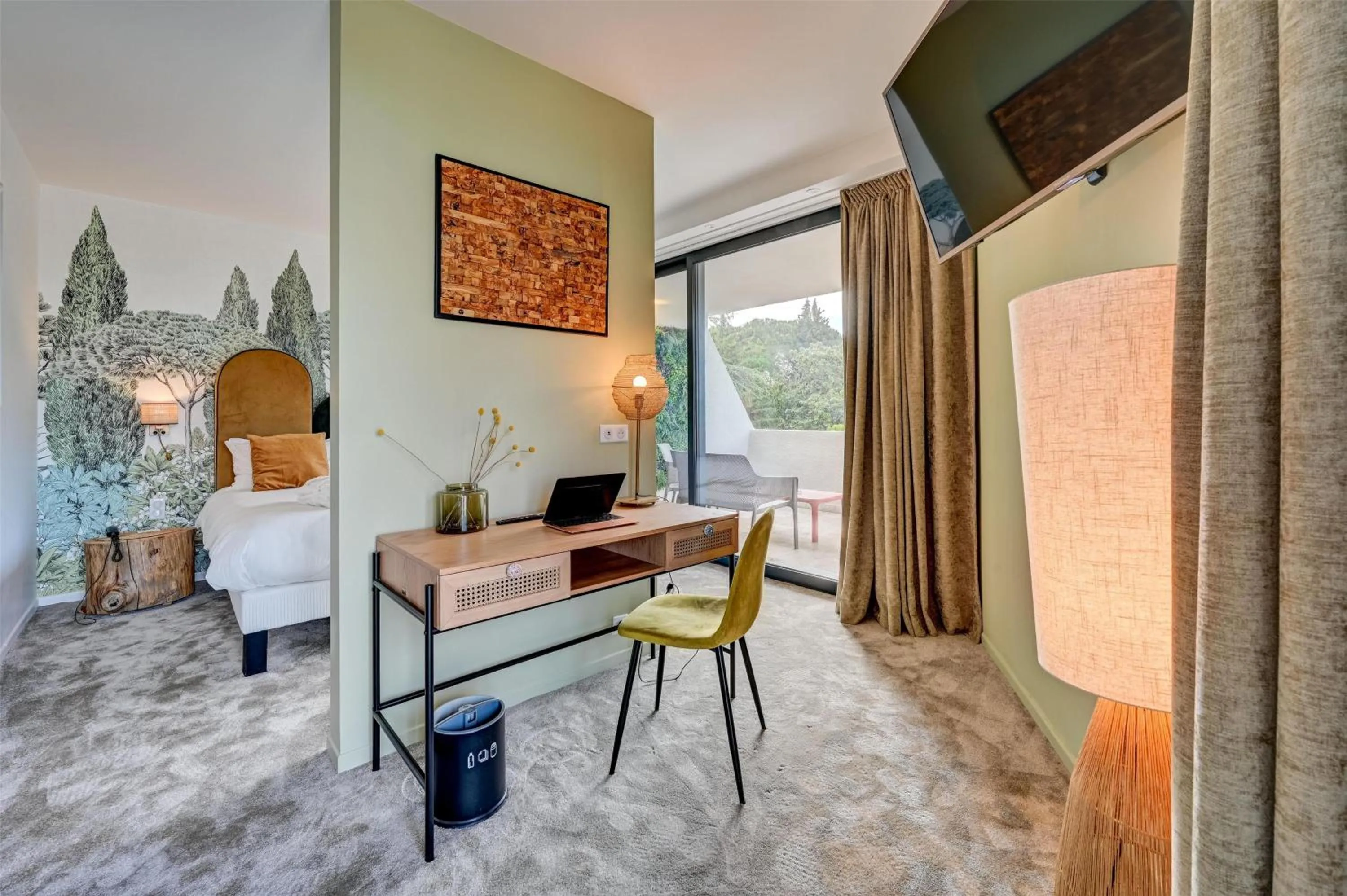 Bedroom in Best Western Sévan Parc Hôtel