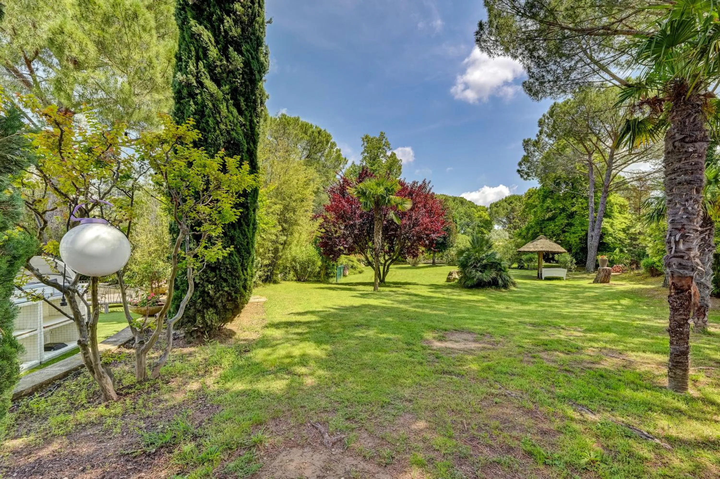 Natural landscape in Best Western Sévan Parc Hôtel