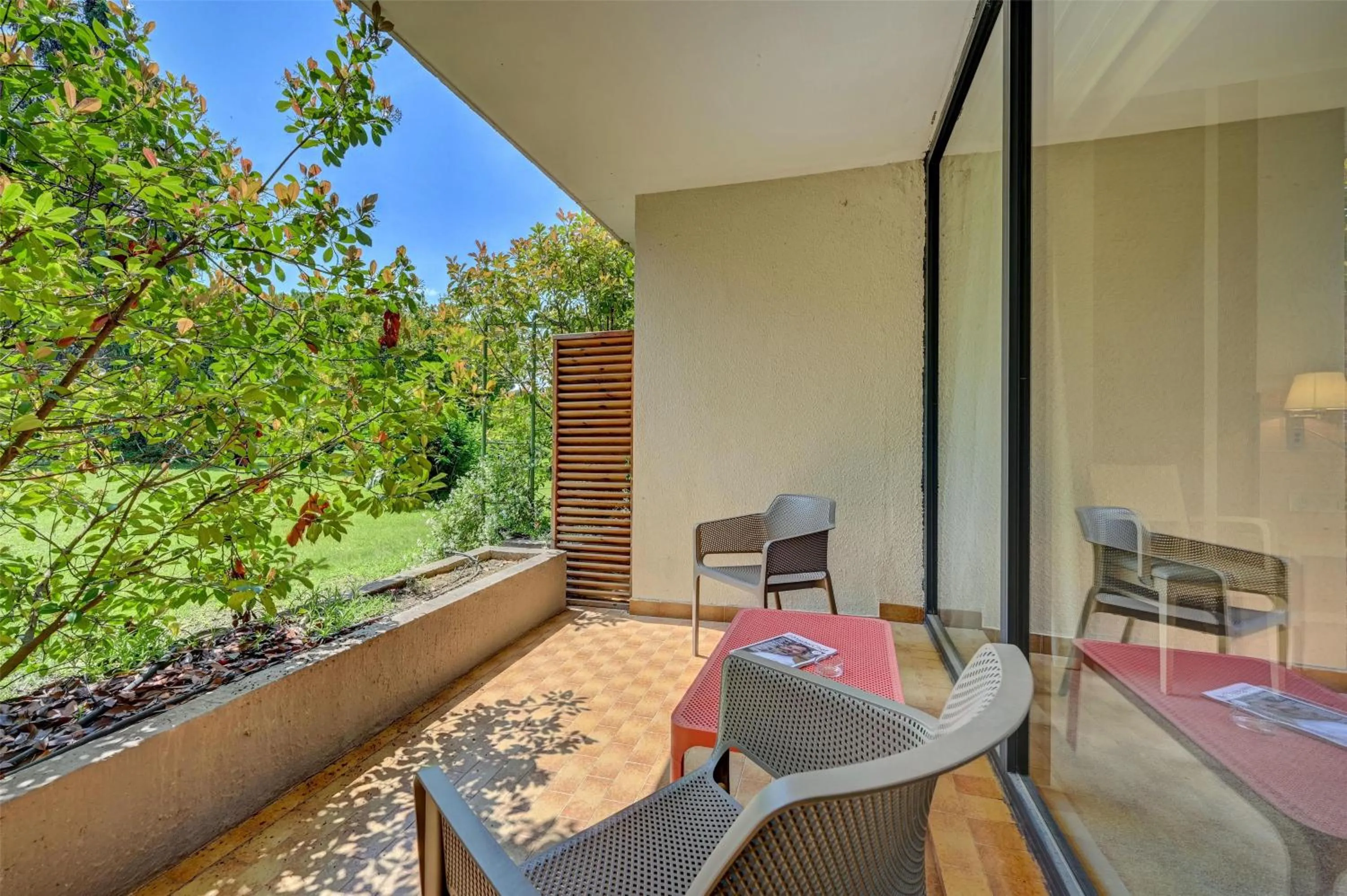 Bedroom in Best Western Sévan Parc Hôtel