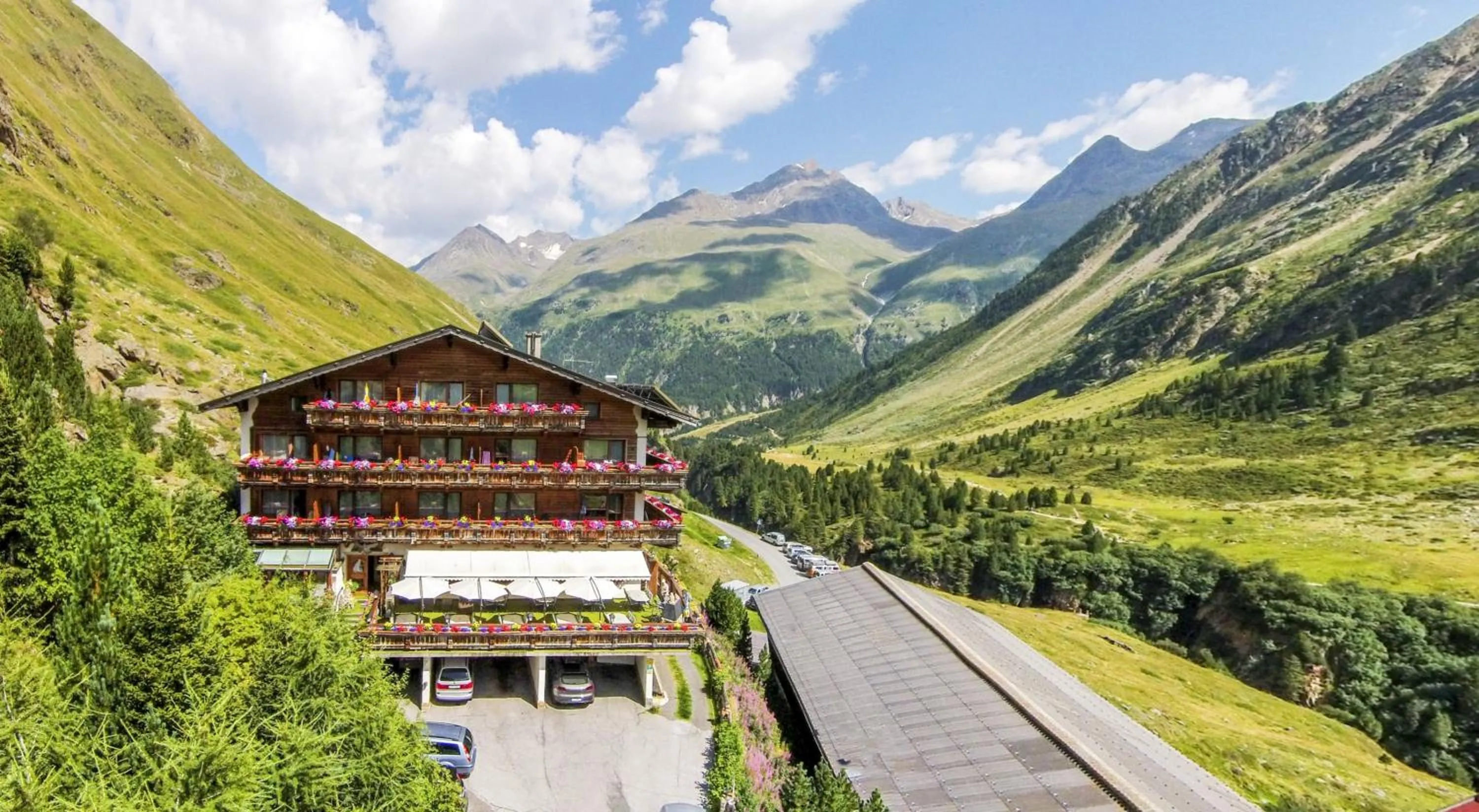 Property building in Gasthof Geierwallihof Klotz Konrad KEG