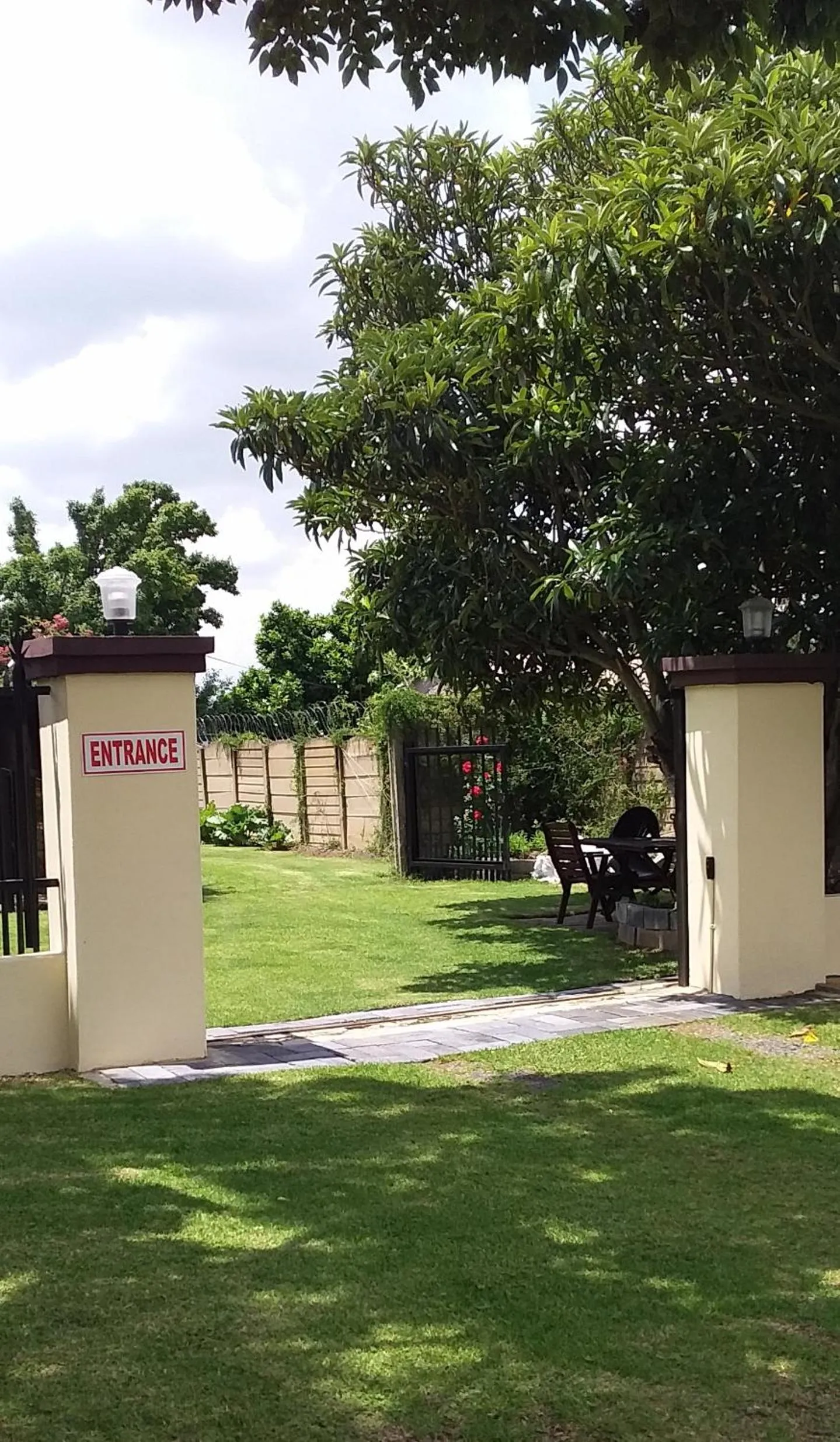 Property building in Kwa-Dlamathe Guesthouse