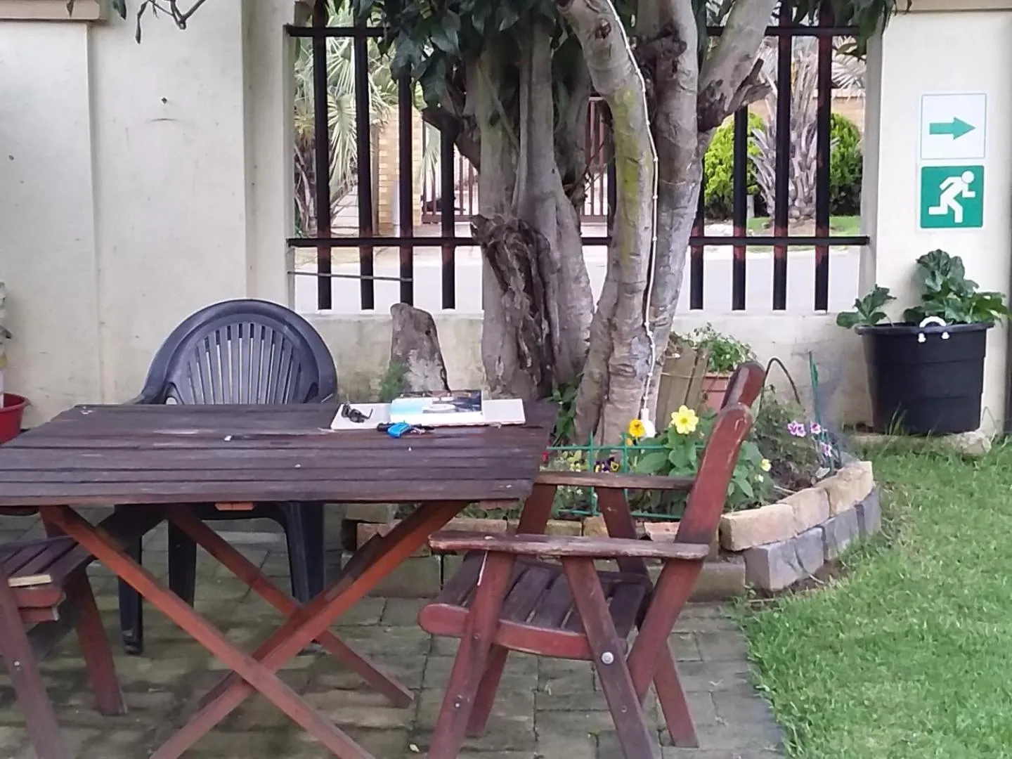 Garden in Kwa-Dlamathe Guesthouse