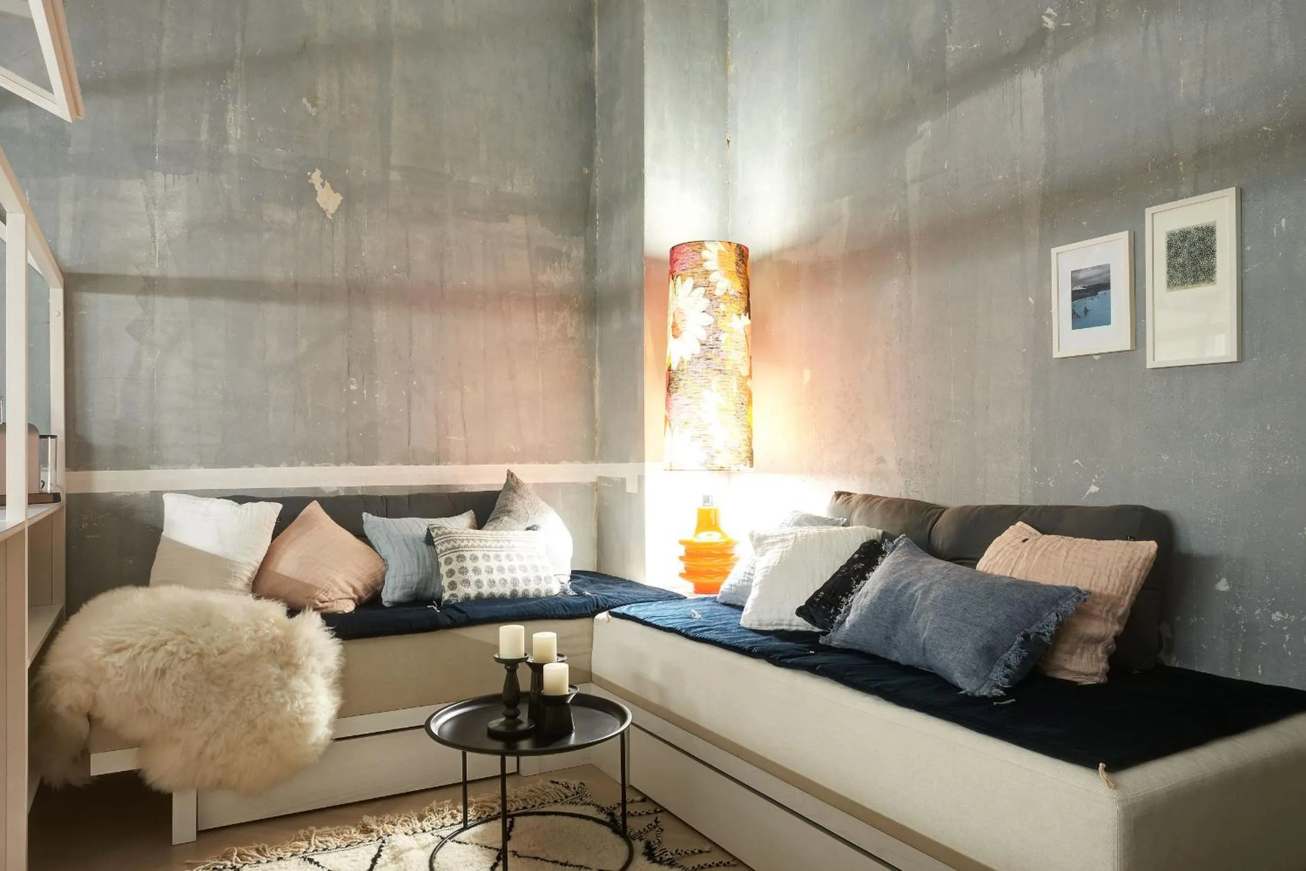 Living room in Cora Apartments