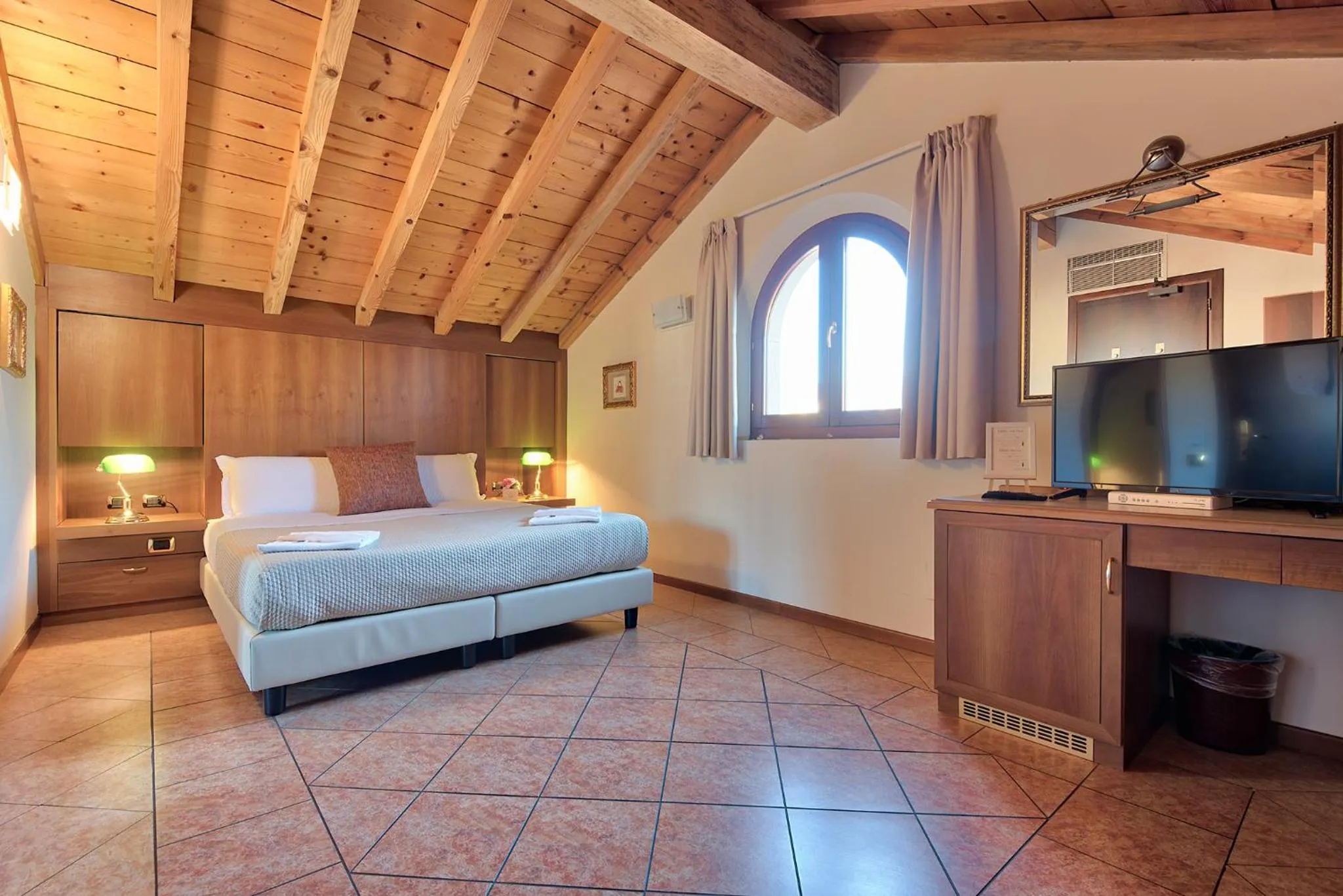 Photo of the whole room, Bed in Albergo Villa Priula