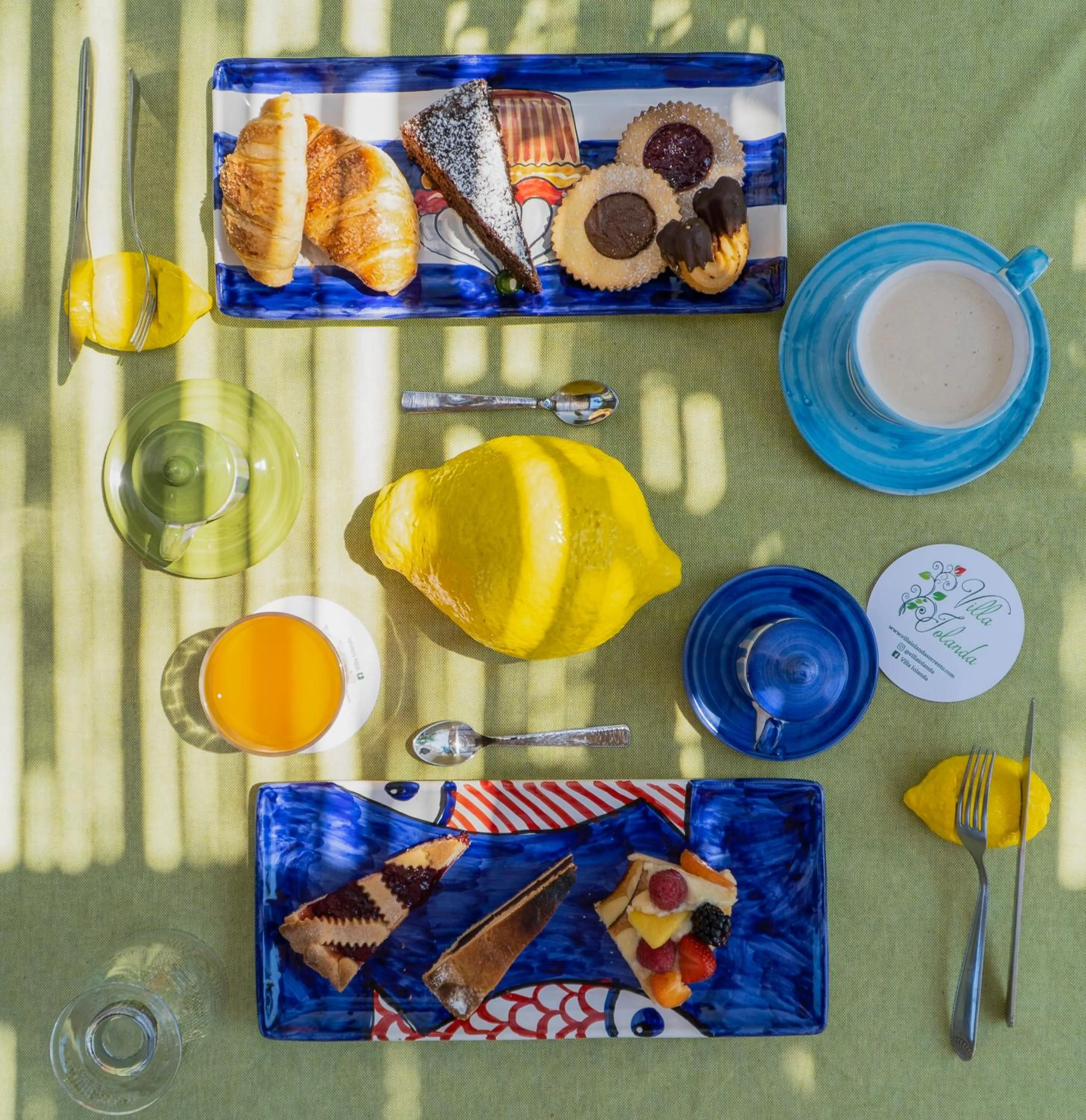 Breakfast in Villa Iolanda