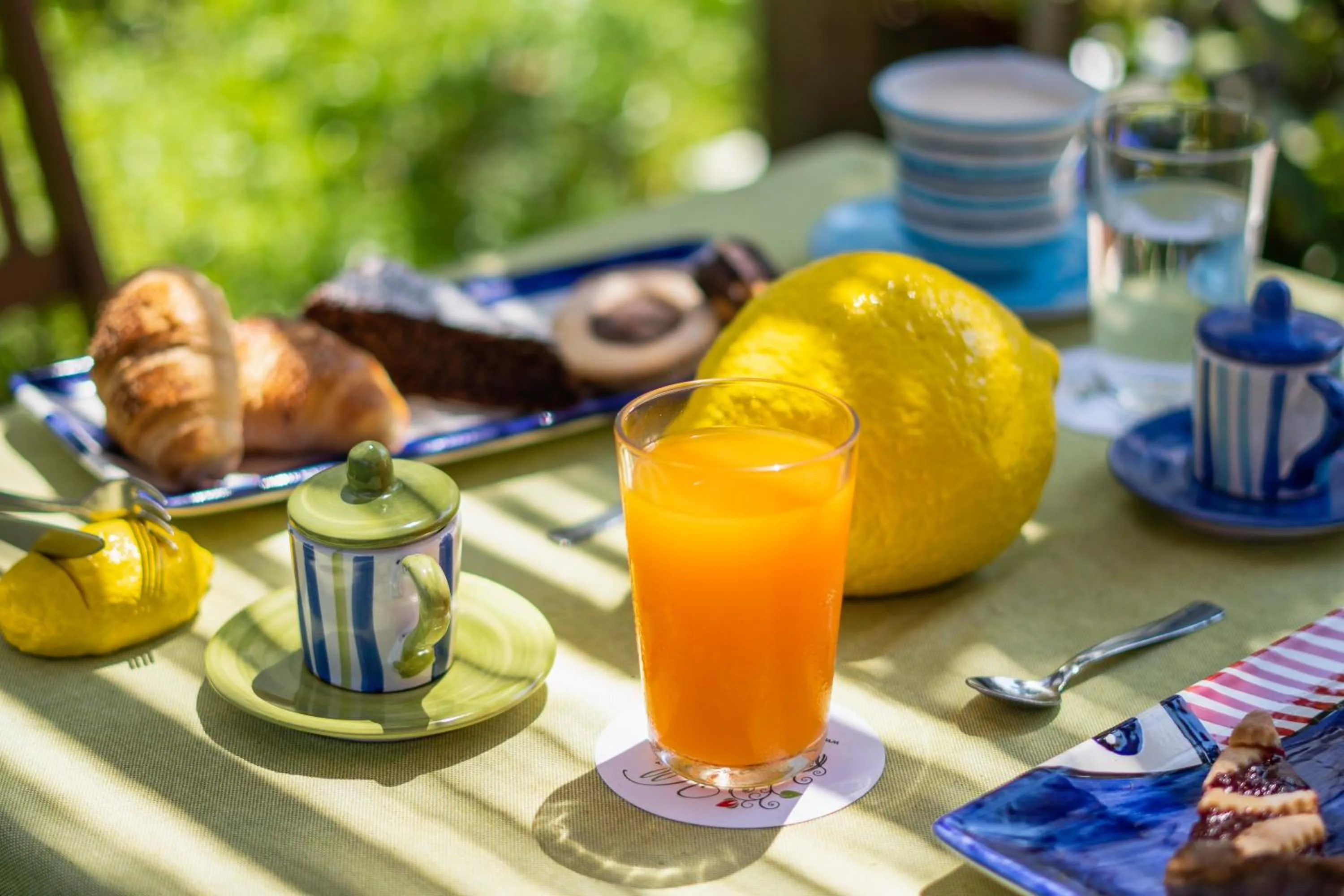 Breakfast in Villa Iolanda