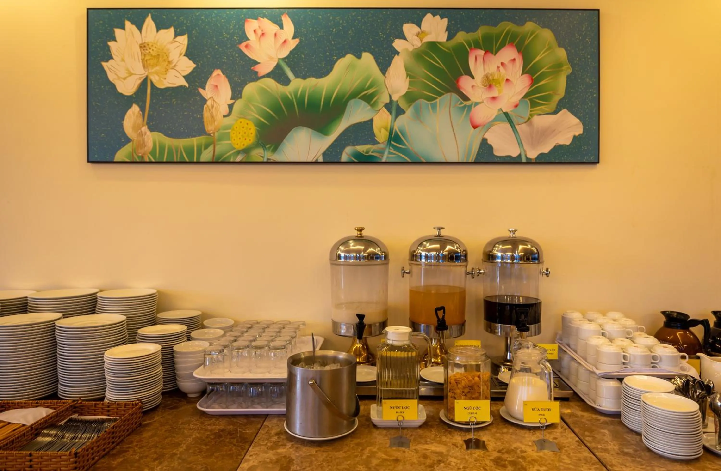 Restaurant/places to eat in Baly Hotel Hue