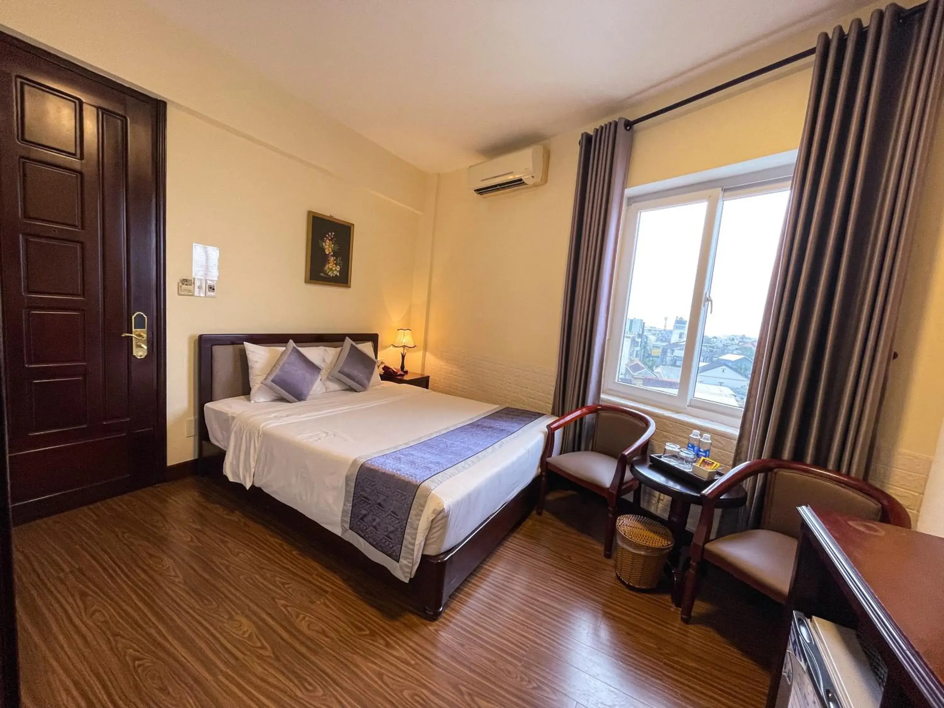 Standard Double Room in Baly Hotel Hue Standard Double Room in Baly Hotel Hue