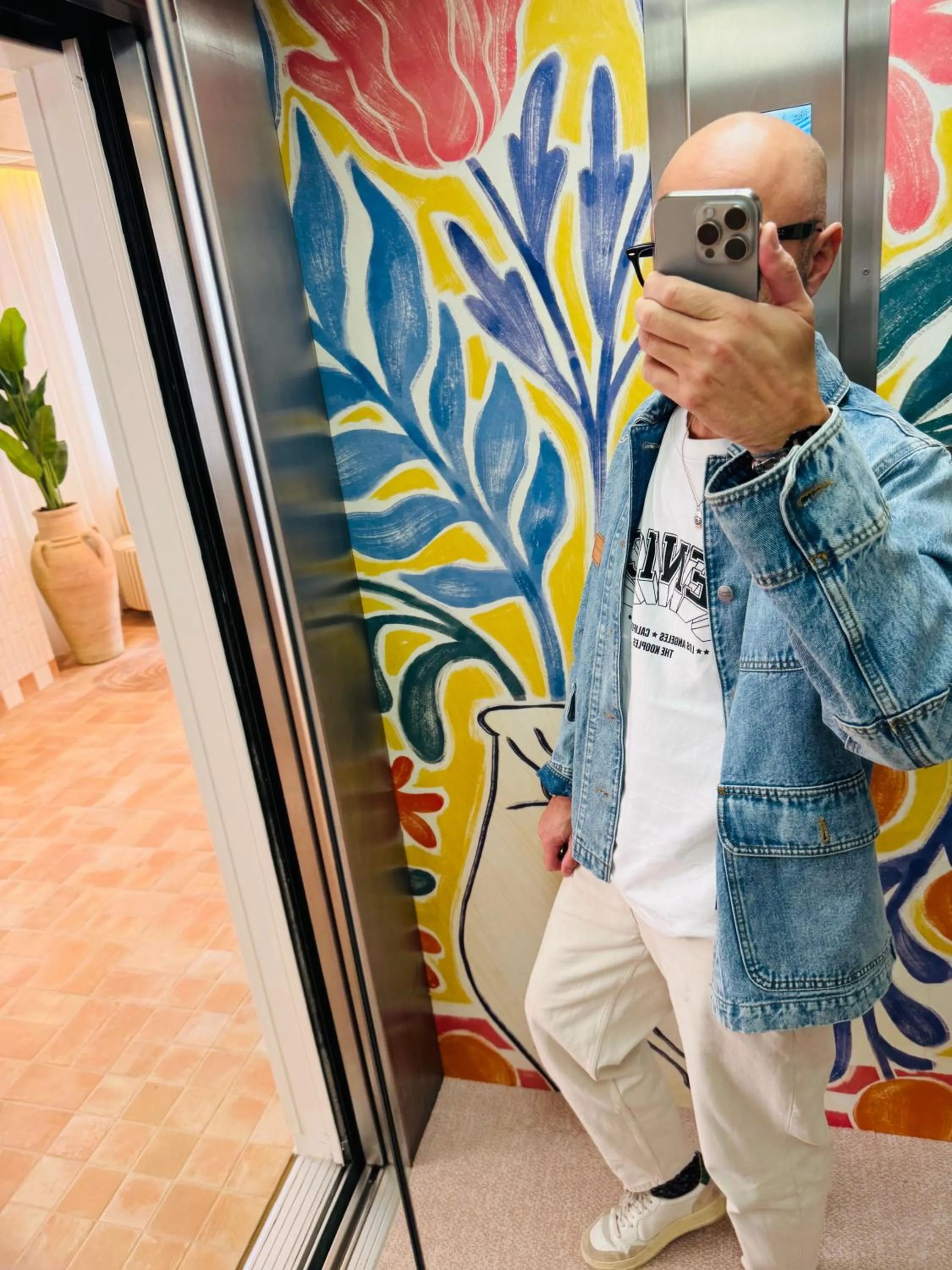 People in Hôtel Gabriel