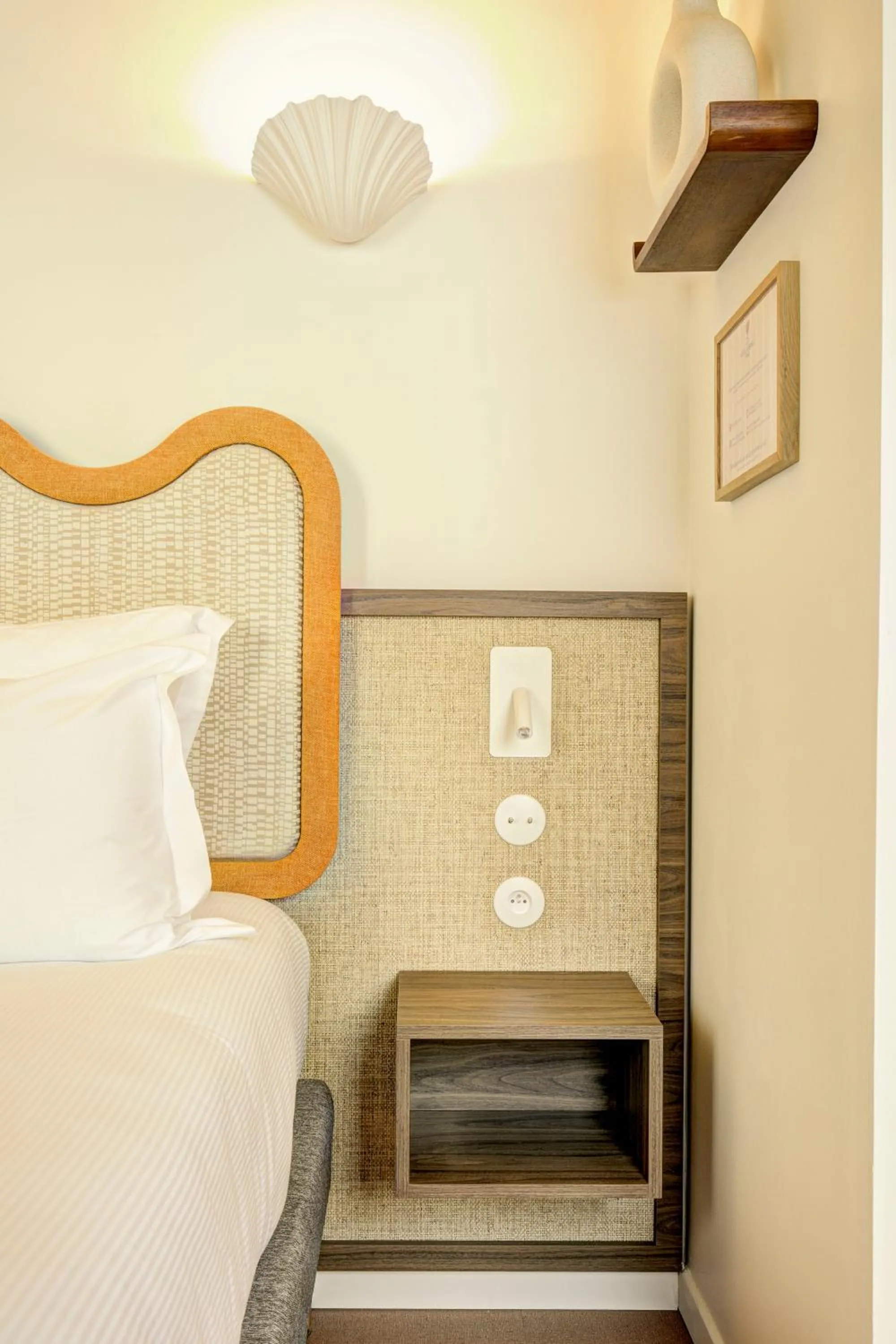 Bed in Hôtel Gabriel