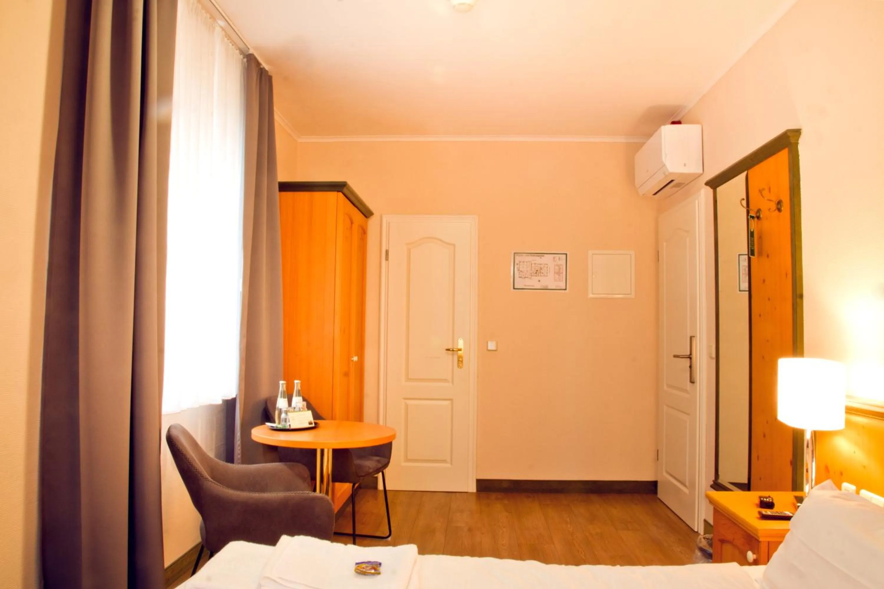 Bed in Strandhotel Buckow Resort & SPA gut-Hotels SEE