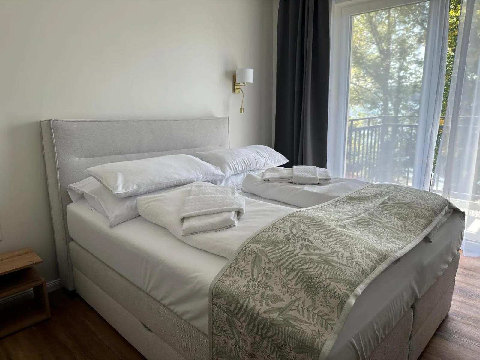 Bed in Strandhotel Buckow Resort & SPA gut-Hotels SEE