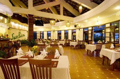 Restaurant/places to eat in Ocean Star Resort