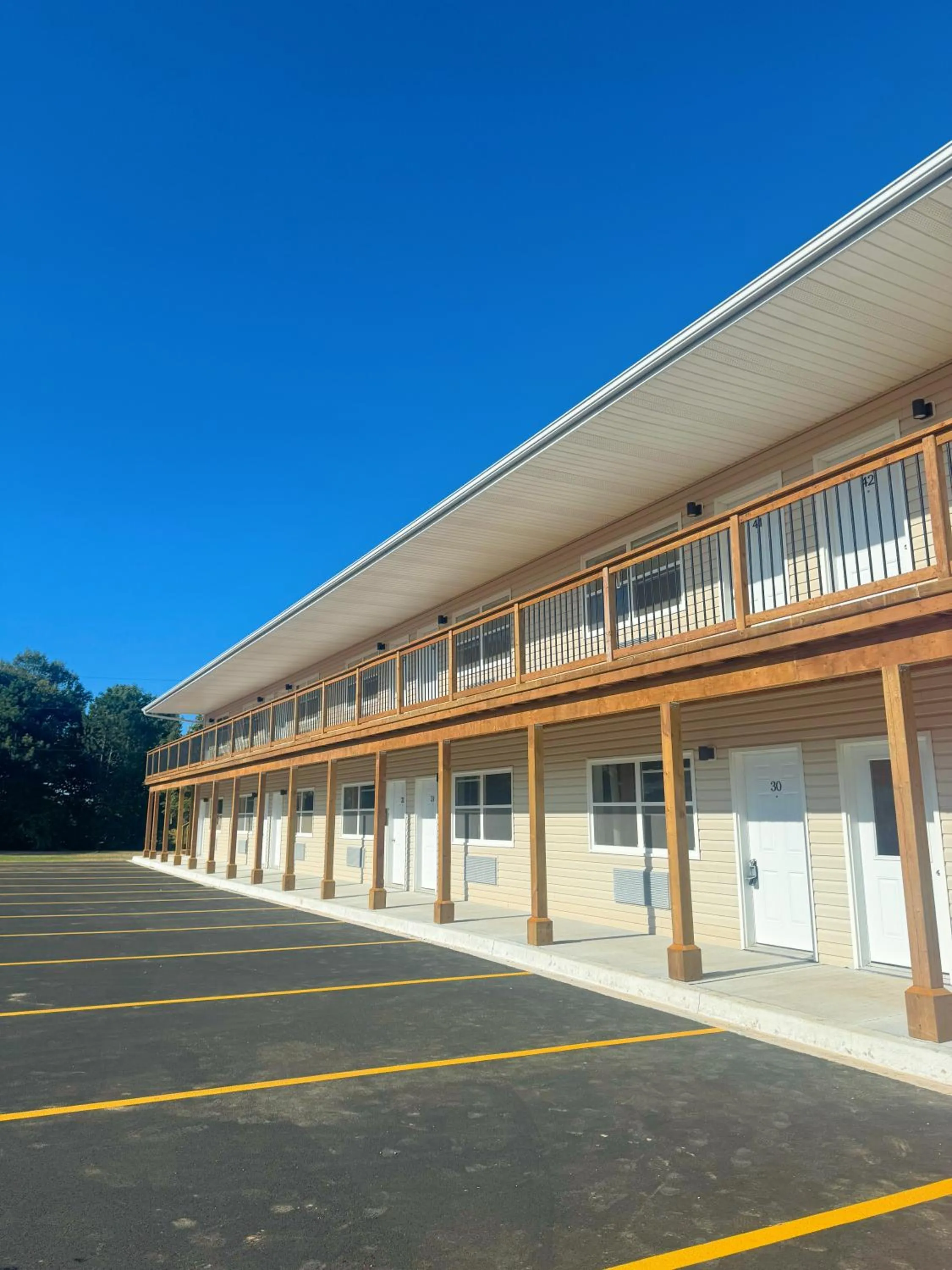 Property building in Fair Isle Motel