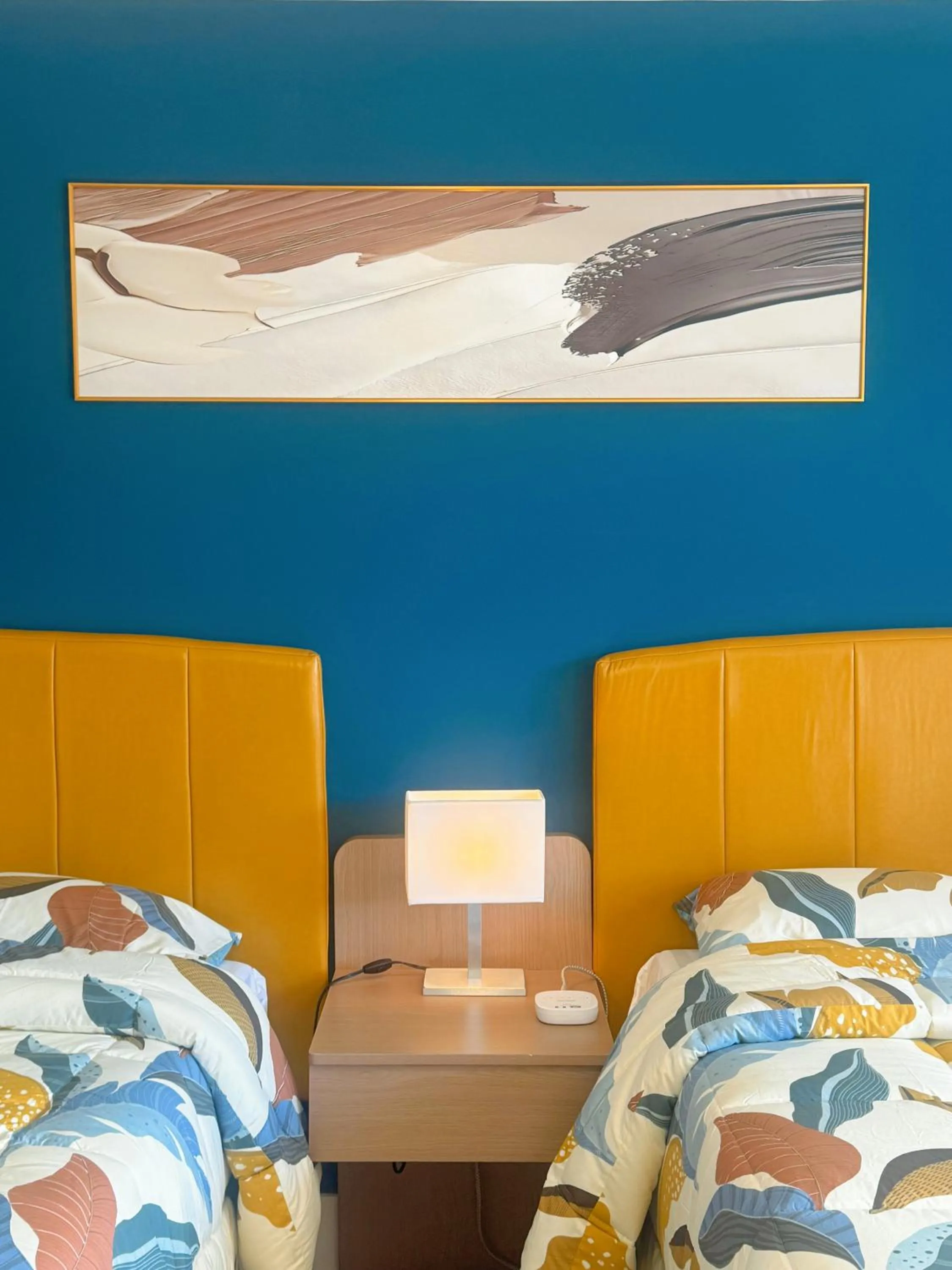 Bed in Fair Isle Motel