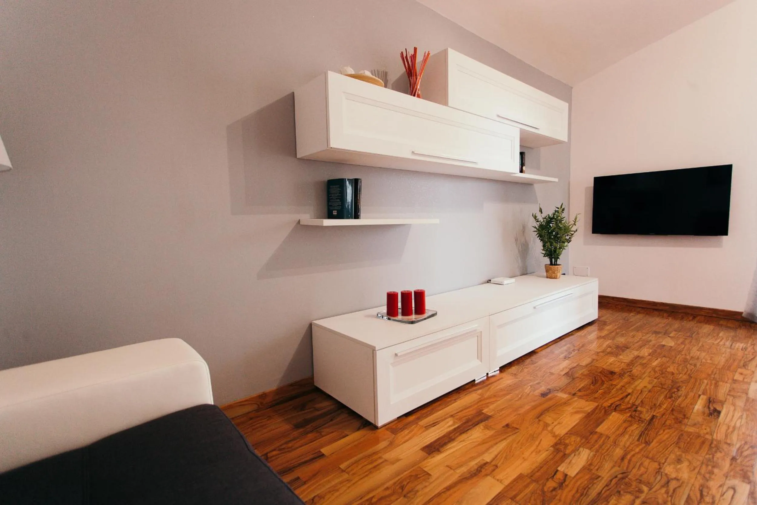 Living room in Domus Leonardo-Private Free Parking