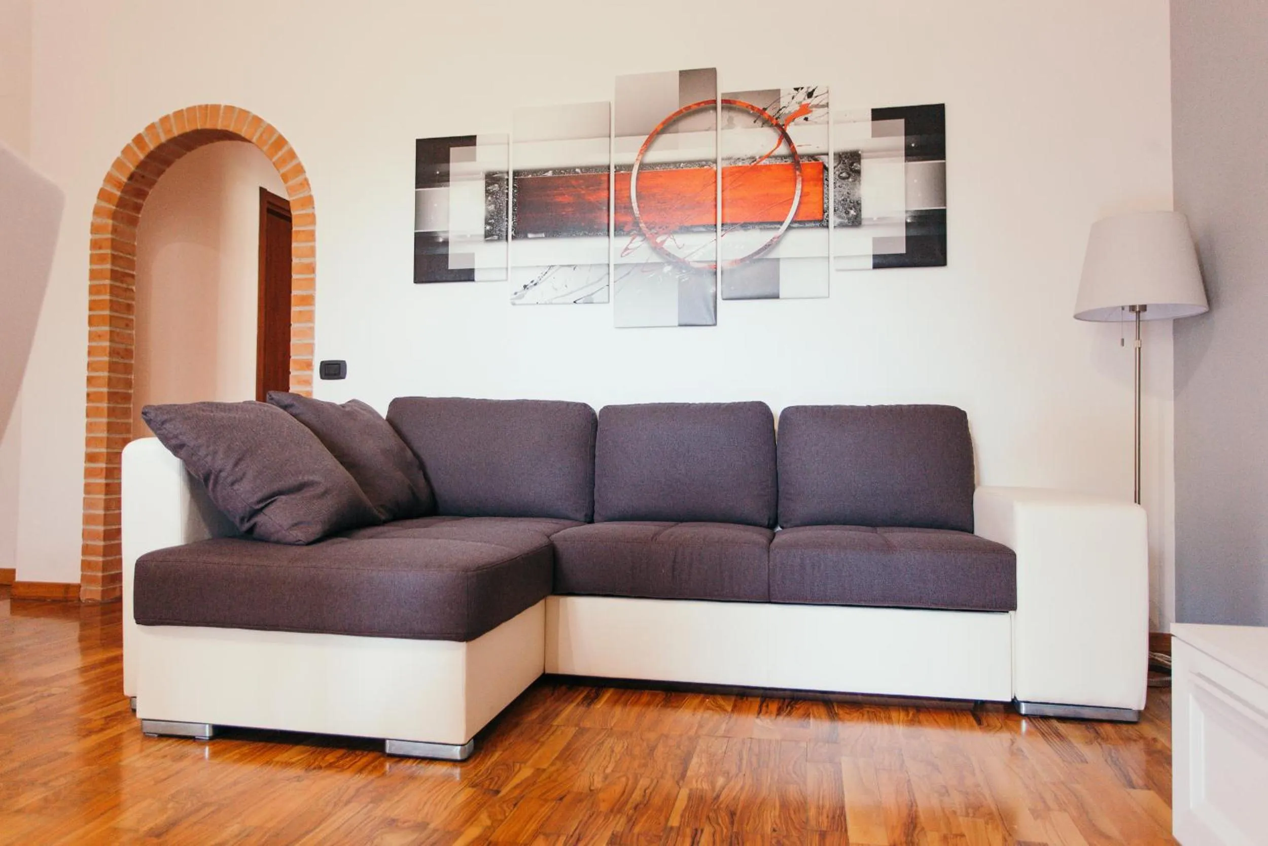 Living room in Domus Leonardo-Private Free Parking