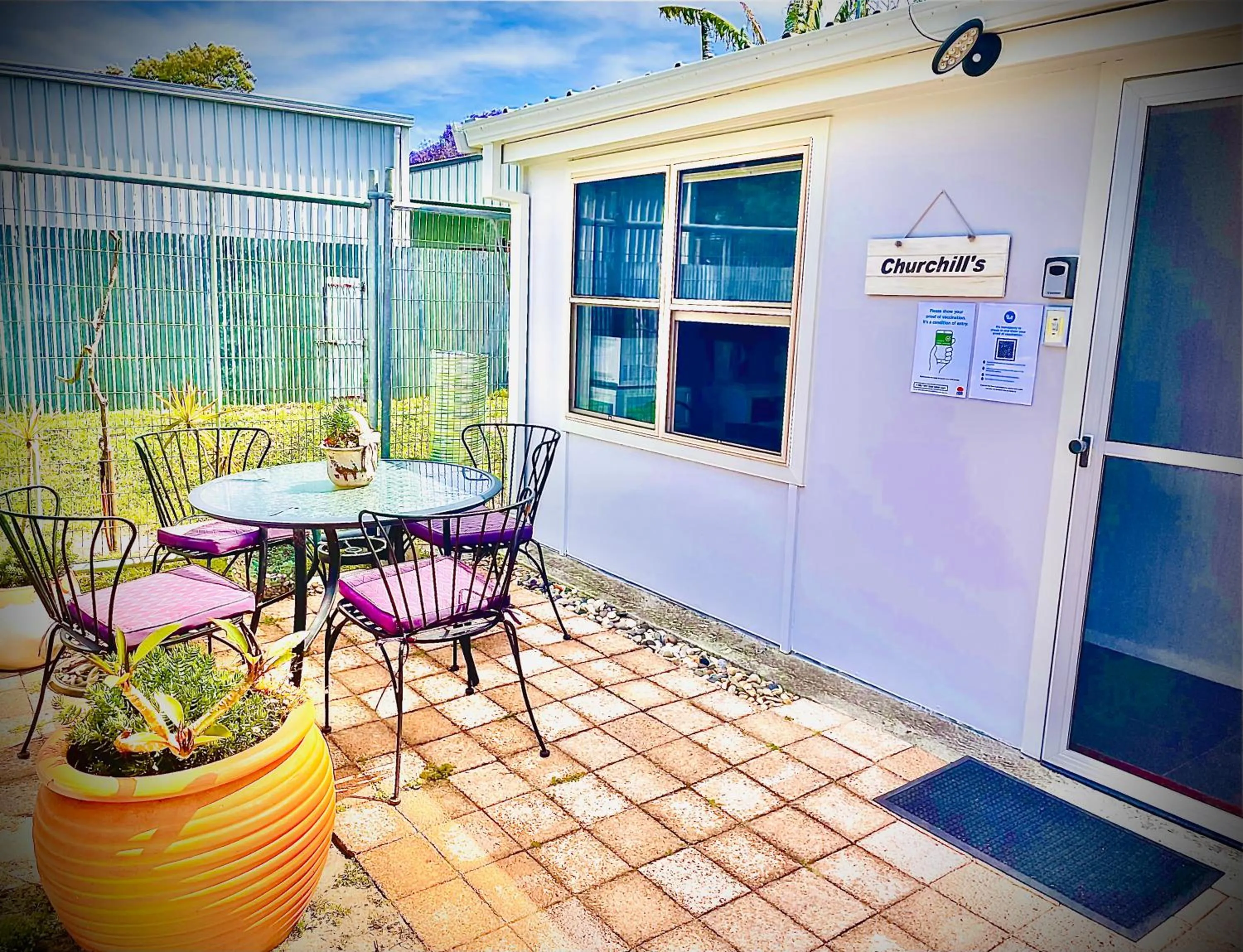 Churchill's B&B twin spa getaway Studio