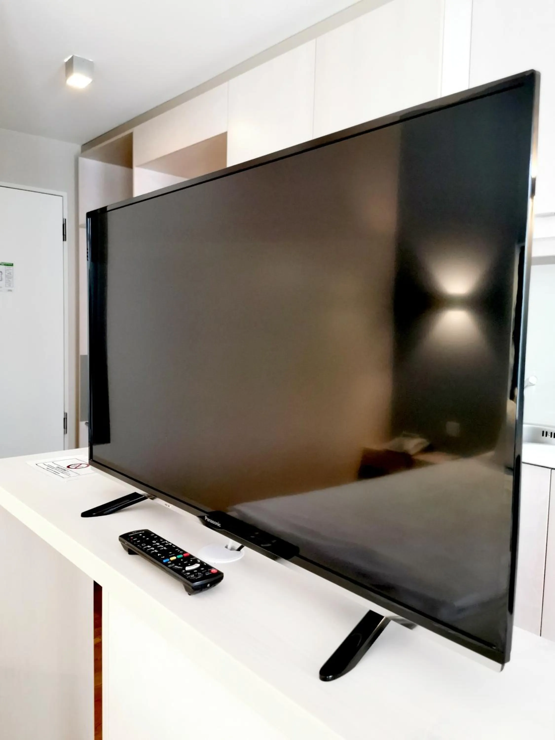 TV and multimedia in Nymphe Strandhotel & Apartments