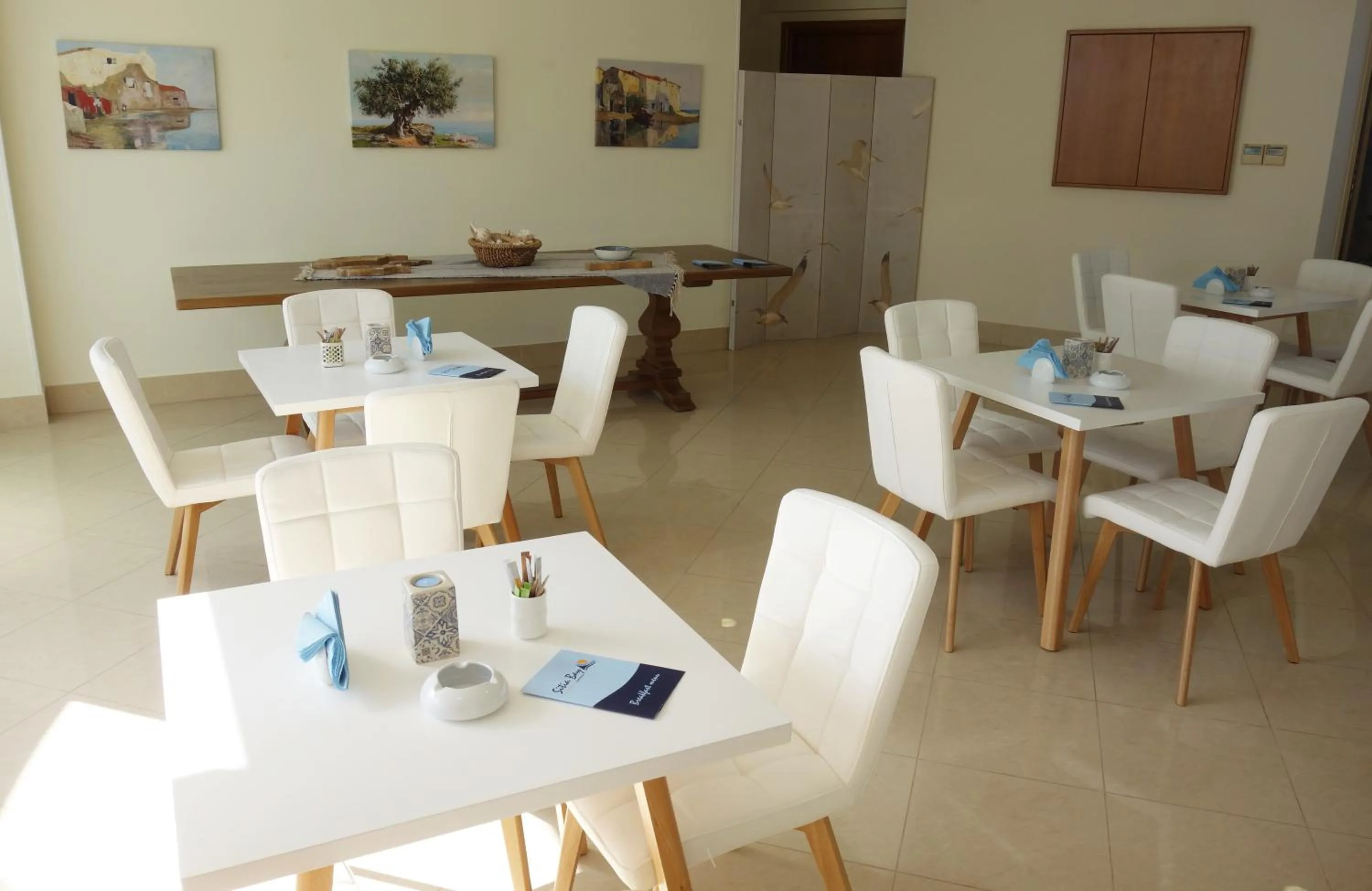 Restaurant/places to eat in Sitia Bay