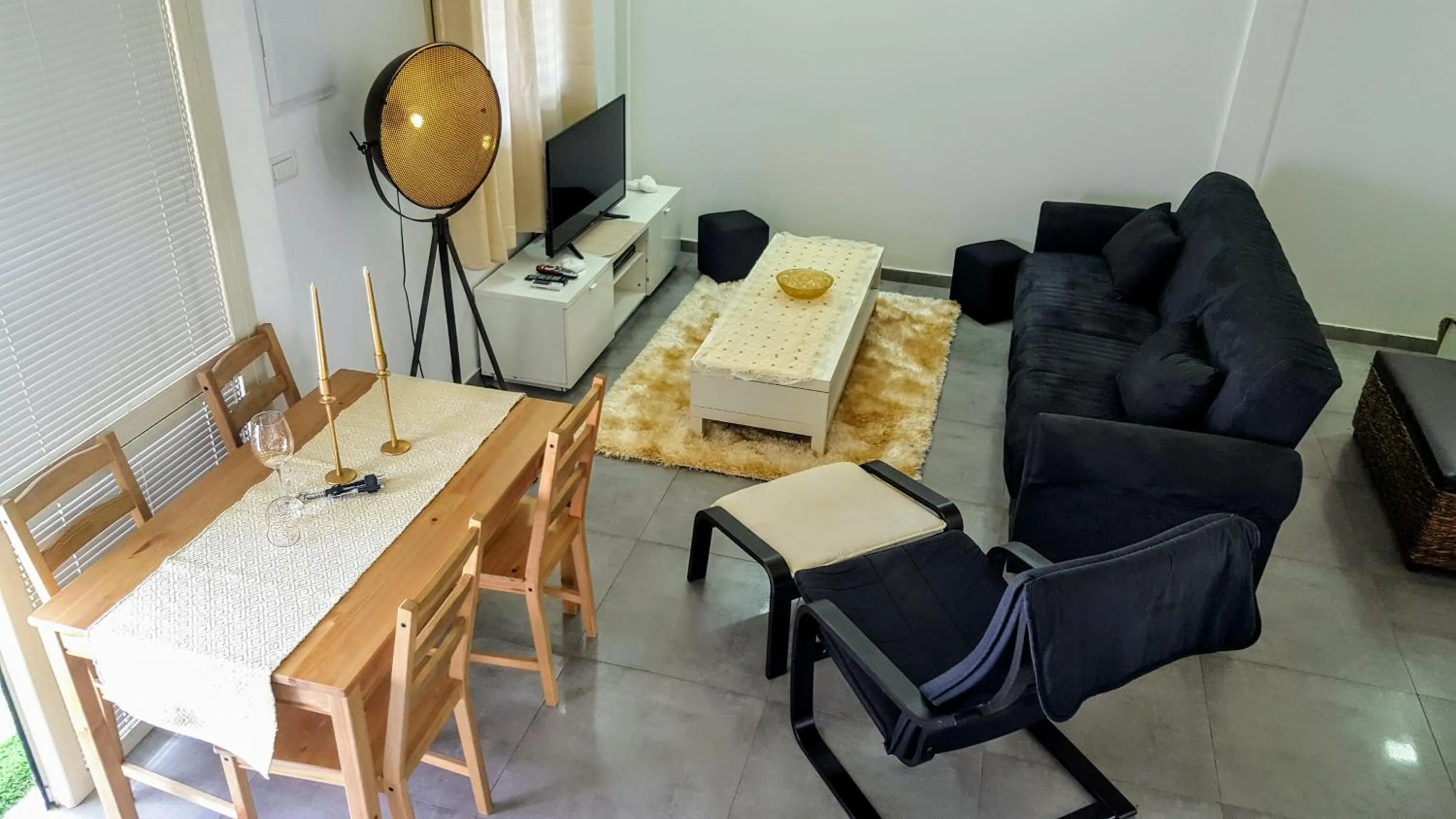 Seating area in Mol Hahr