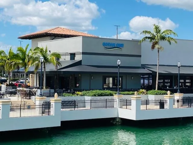 Property building in The Palms Inn & Suites Miami, Kendall, FL