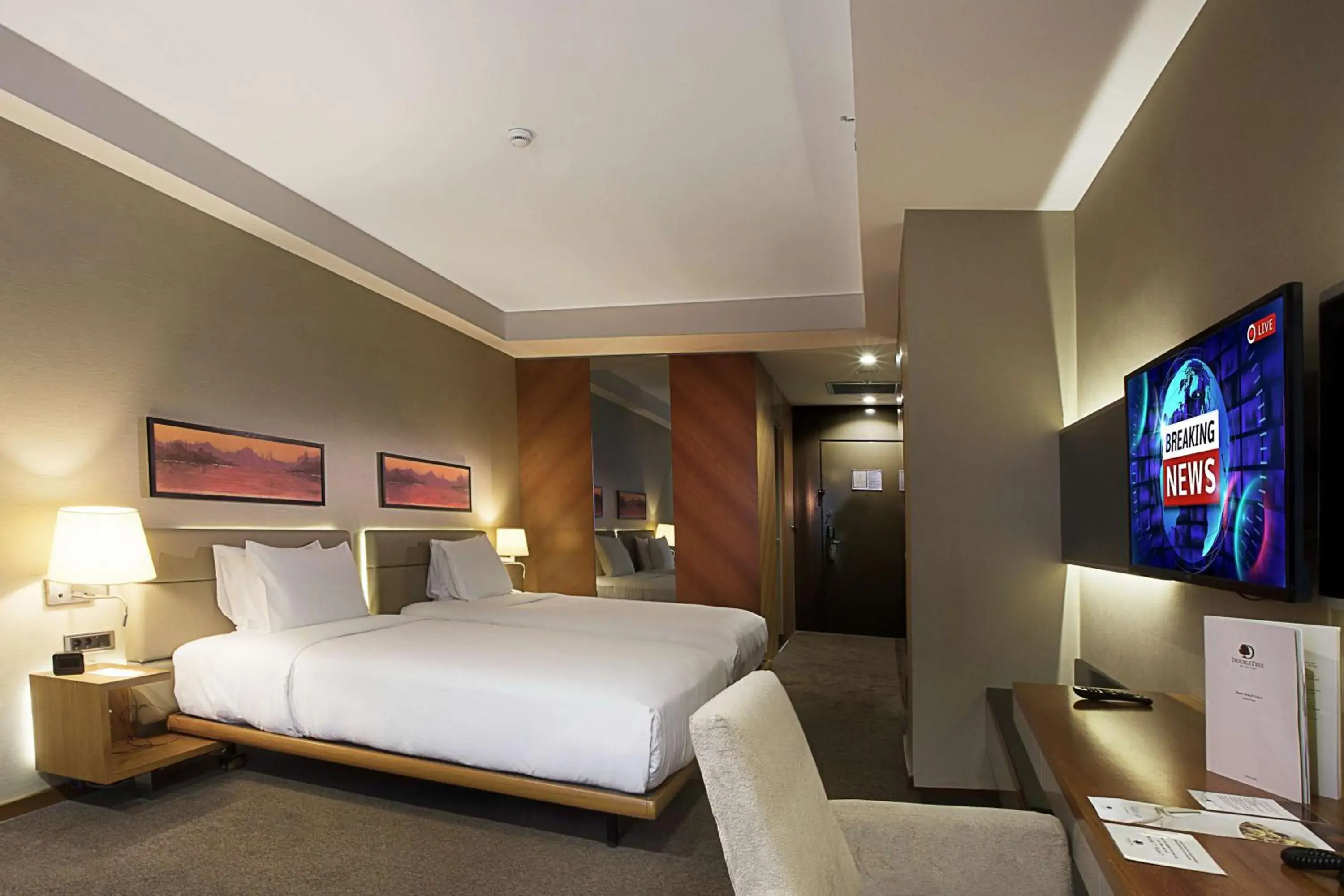 Twin Room in DoubleTree By Hilton Istanbul - Old Town Twin Room in DoubleTree By Hilton Istanbul - Old Town